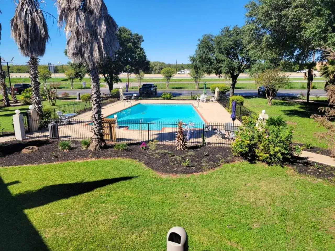 Property building, Swimming Pool in Knights Inn San Antonio near AT&T Center