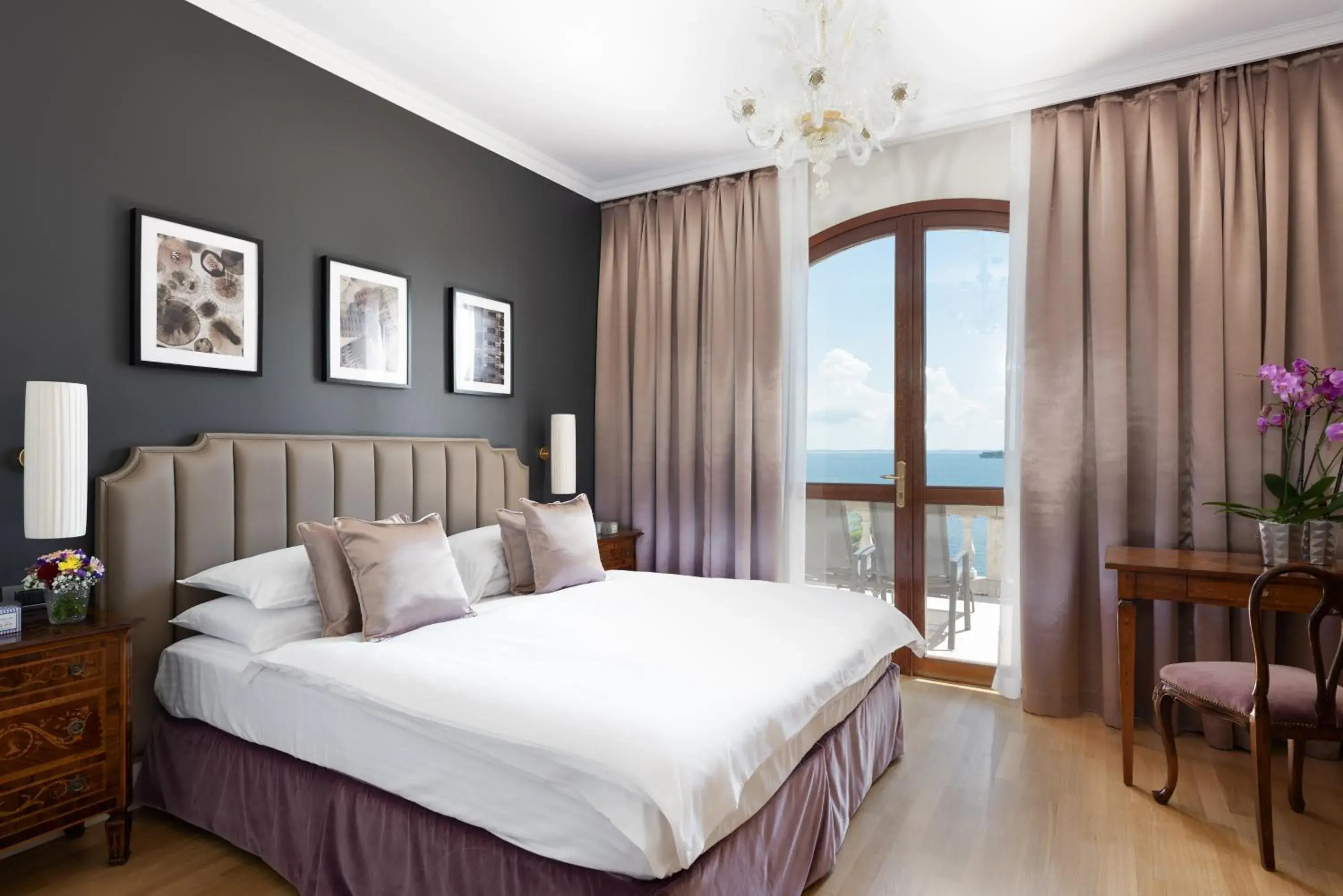 Bed in Hotel Villa Del Sogno