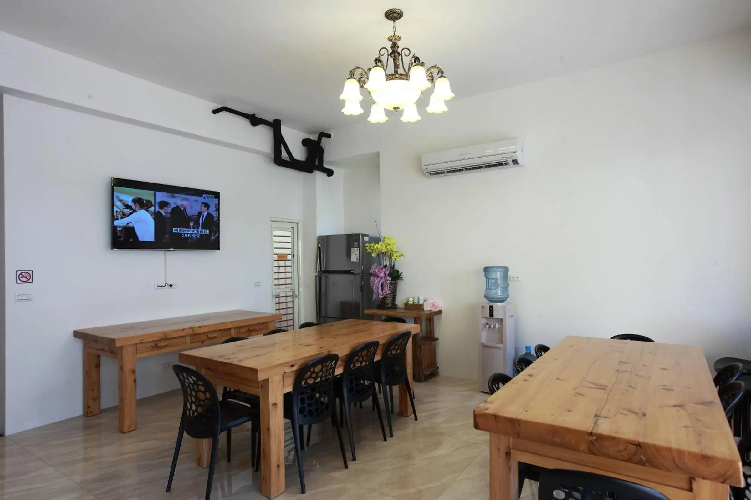 Communal lounge/ TV room in Successful 168 B&B Communal lounge/ TV room in Successful 168 B&B