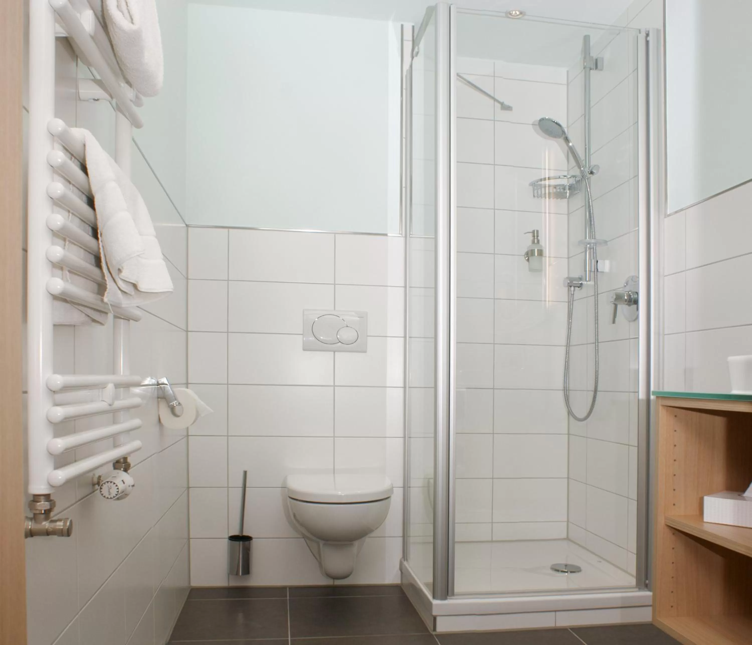 Bathroom in Hotel Peterhof - urban lifestyle Kempten