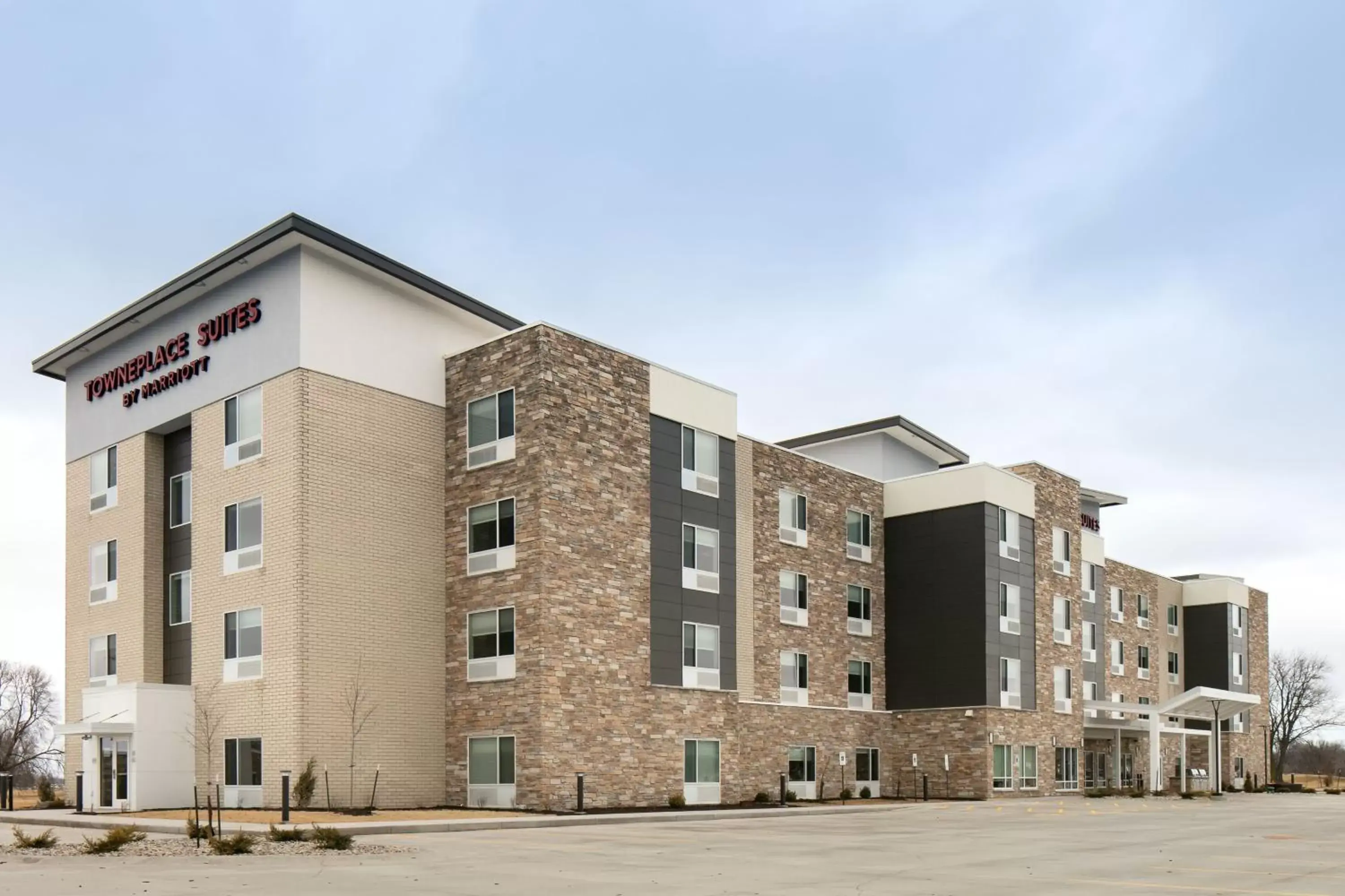 Property Building in TownePlace Suites by Marriott Oshkosh