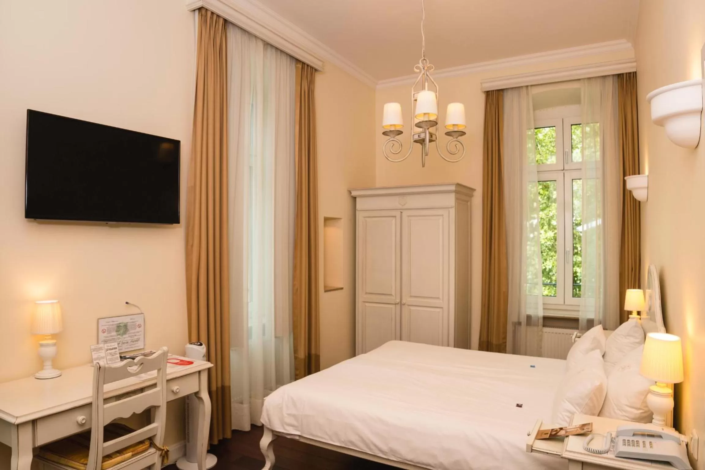 Photo of the whole room, Bed in Hotel Villa Marstall