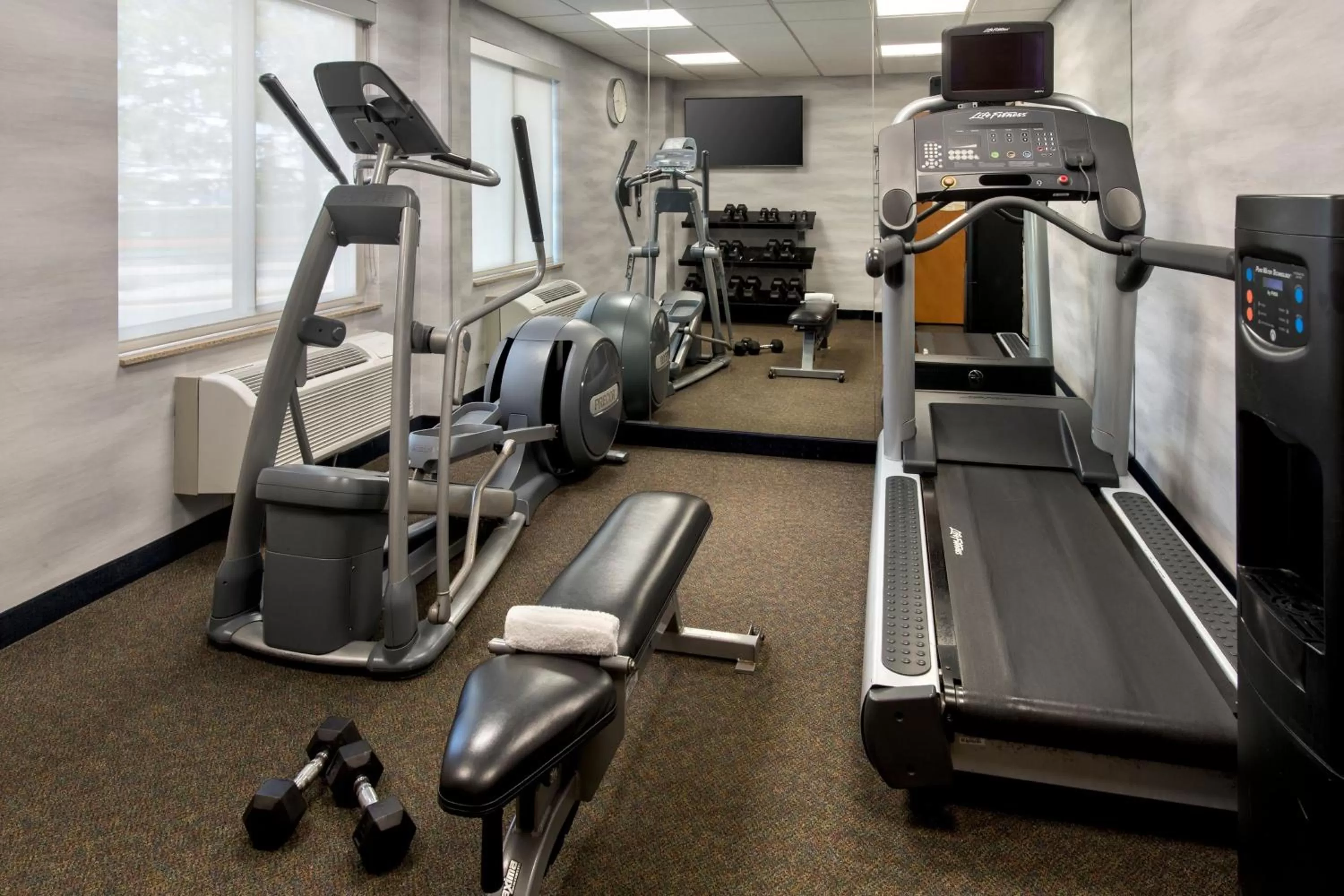 Fitness centre/facilities in Fairfield Inn by Marriott New York LaGuardia Airport/Flushing
