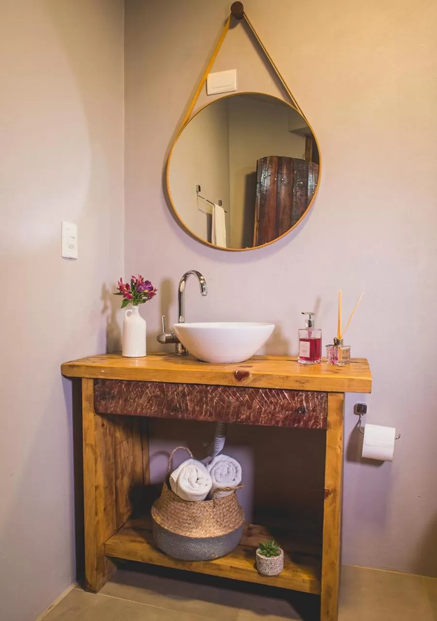 Bathroom in Pipas do Vale - Vale dos Vinhedos