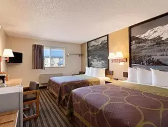 Queen Room with Two Queen Beds - Non-Smoking in Travelodge by Wyndham Loveland/Fort Collins Area