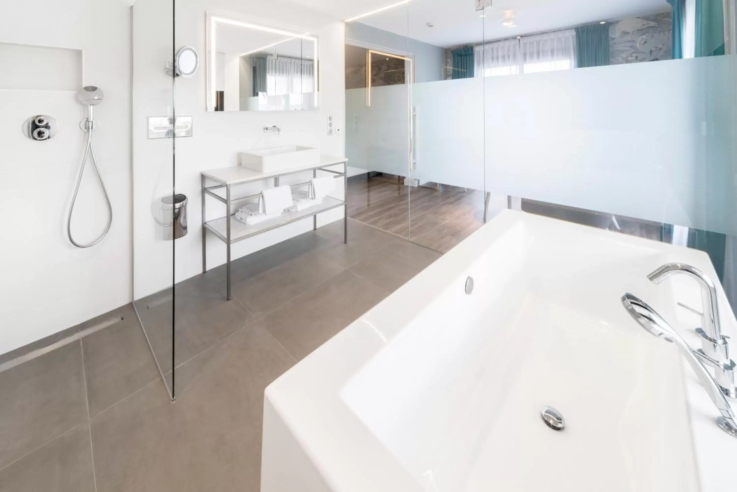 Bathroom in Van der Valk Hotel Saint-Aygulf