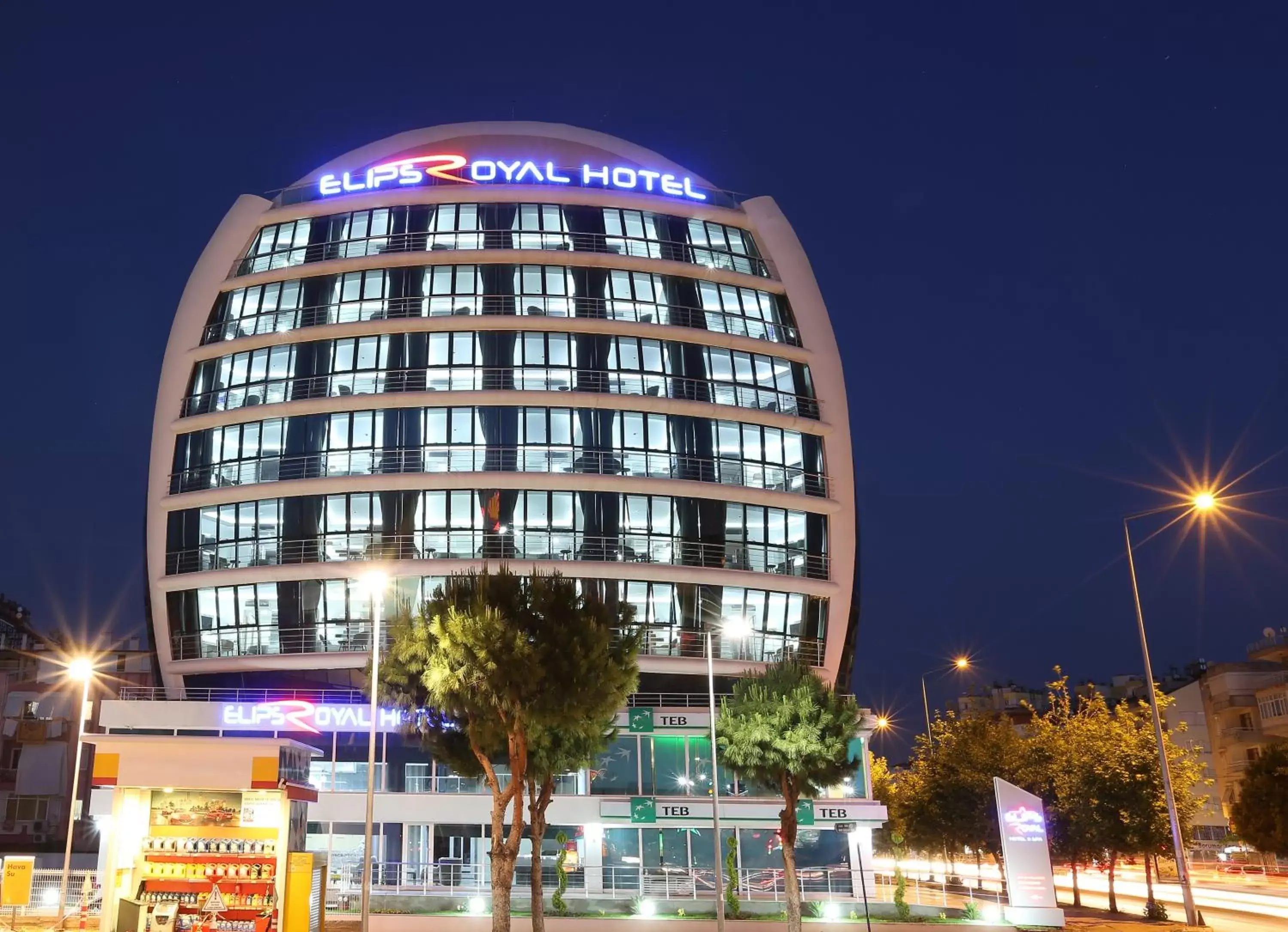 Facade/entrance, Property Building in Elips Royal Hotel & SPA