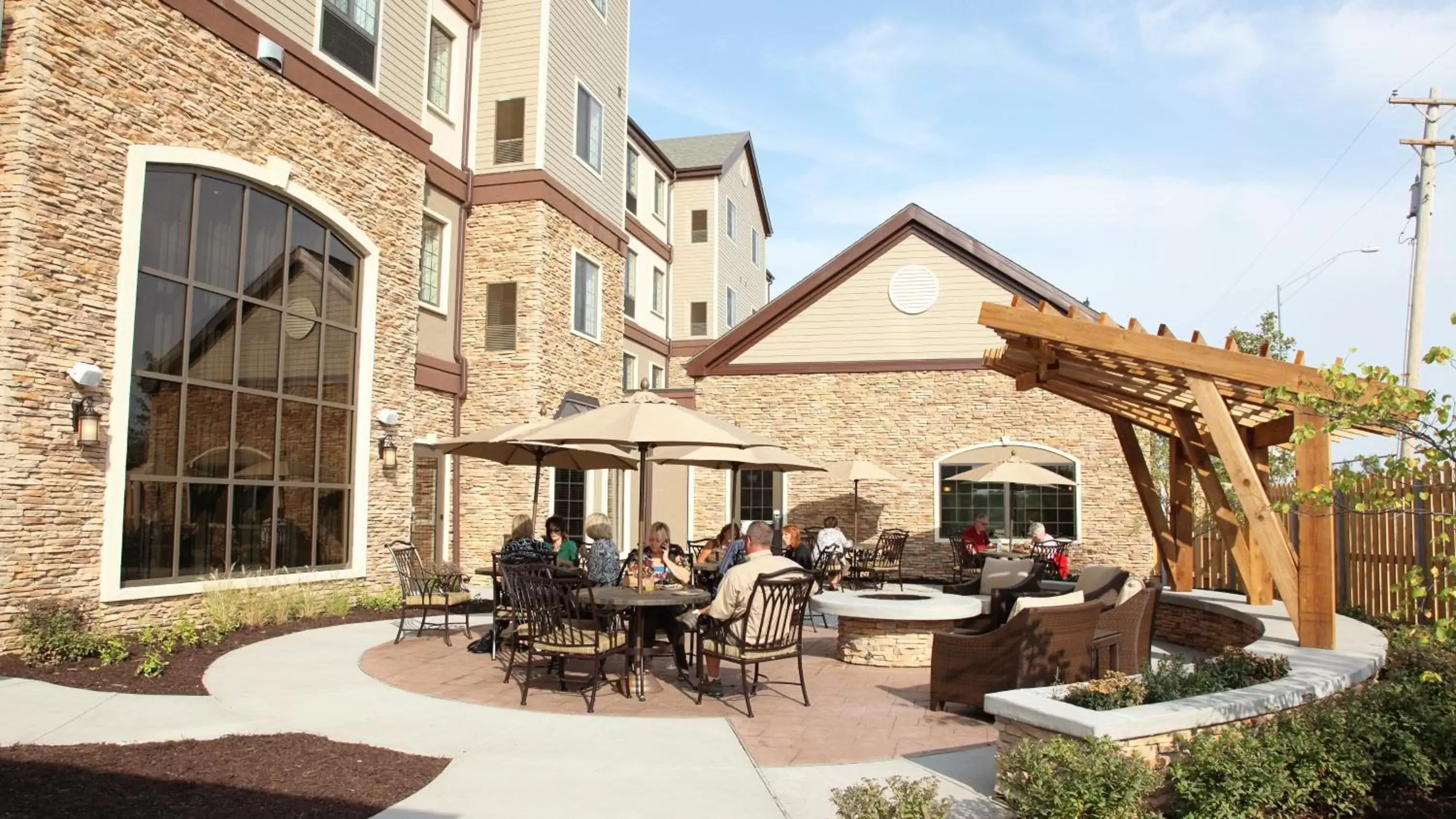 Property building, Restaurant/Places to Eat in Staybridge Suites Lincoln North East, an IHG Hotel