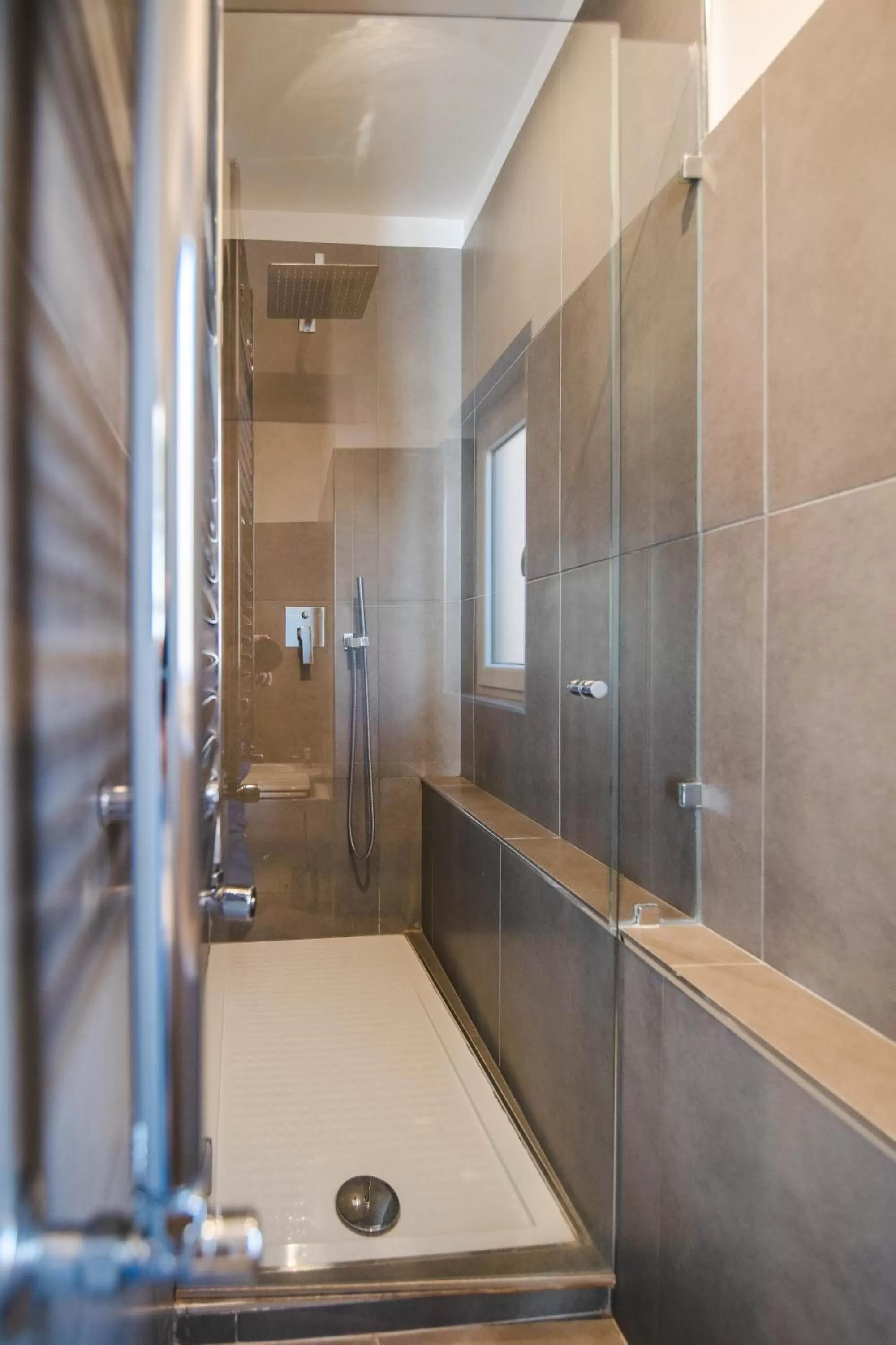 Shower, Bathroom in Arco Dei Pinto