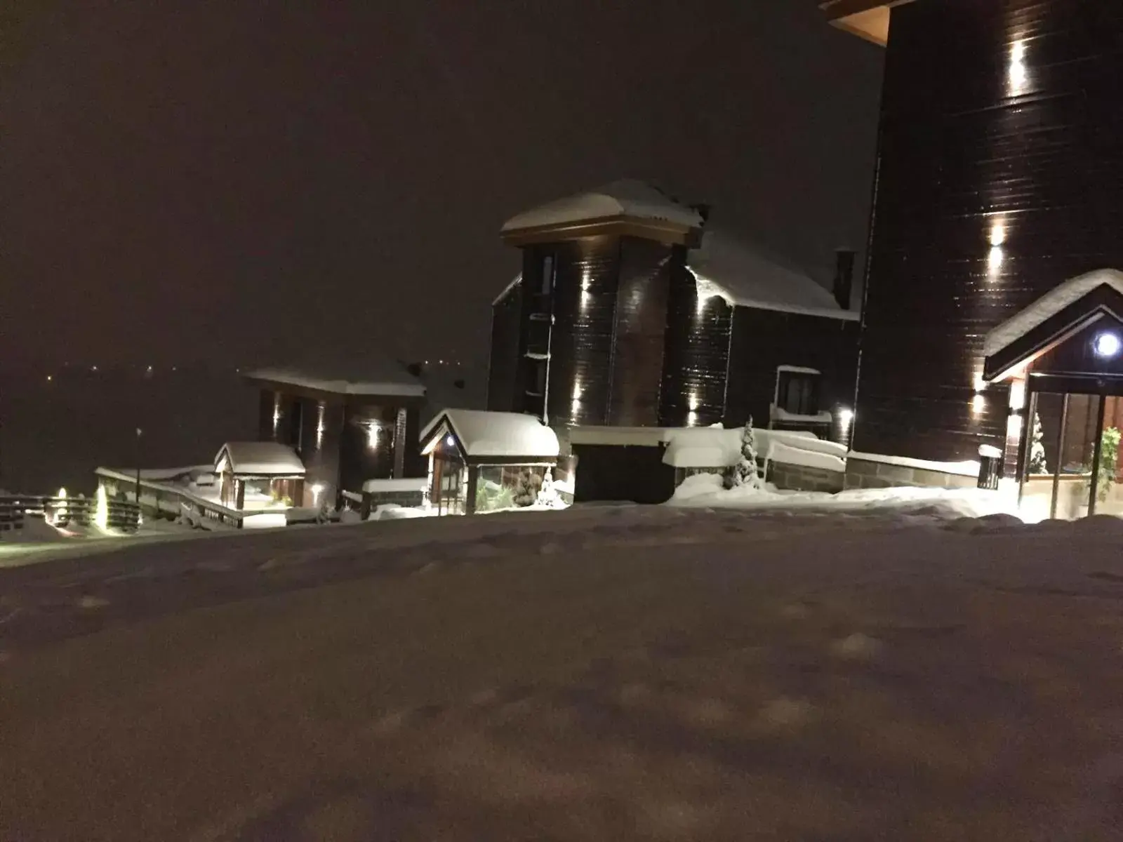 Facade/entrance in Sera Lake Resort Hotel Spa & Aparts Facade/entrance in Sera Lake Resort Hotel Spa & Aparts