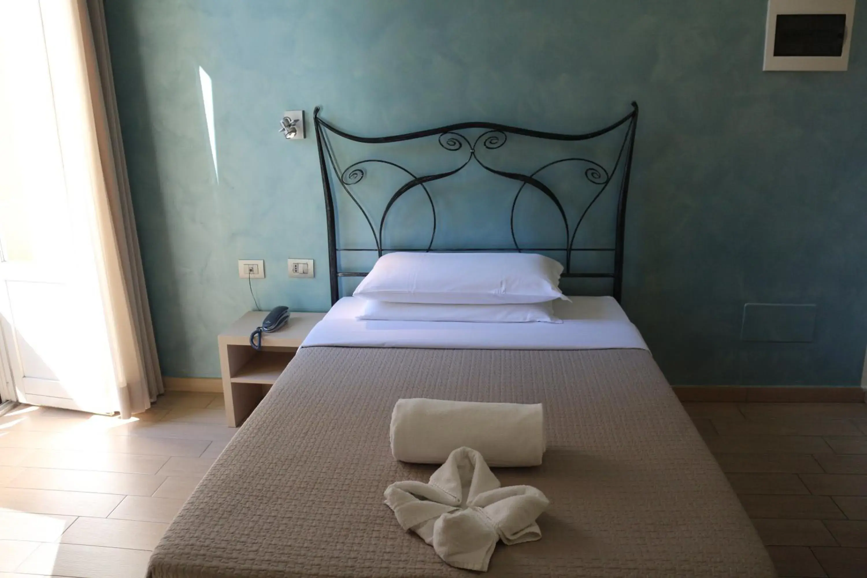 Other, Bed in Hotel La Madonnina