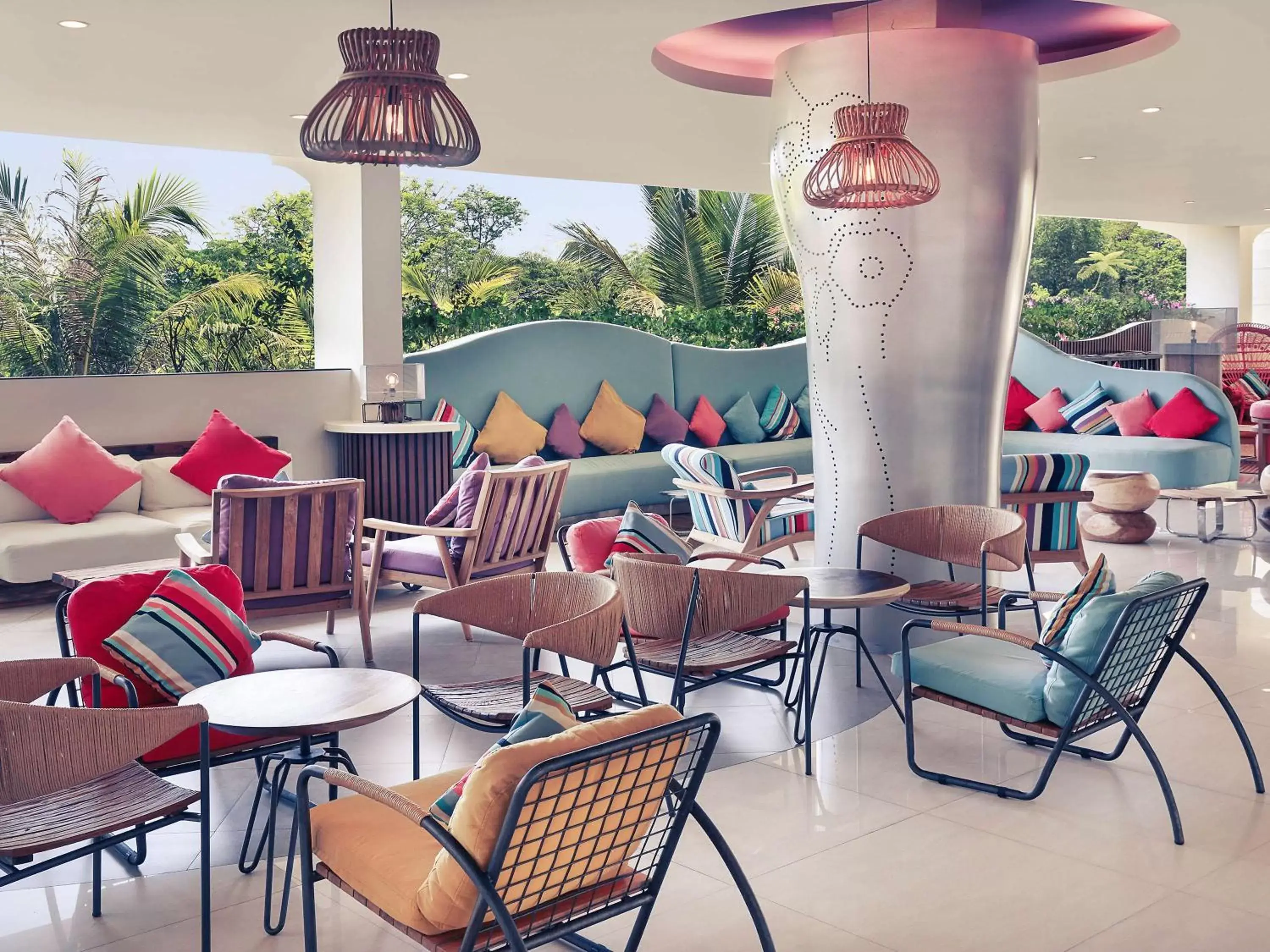 Lounge or bar in Mercure Bali Nusa Dua