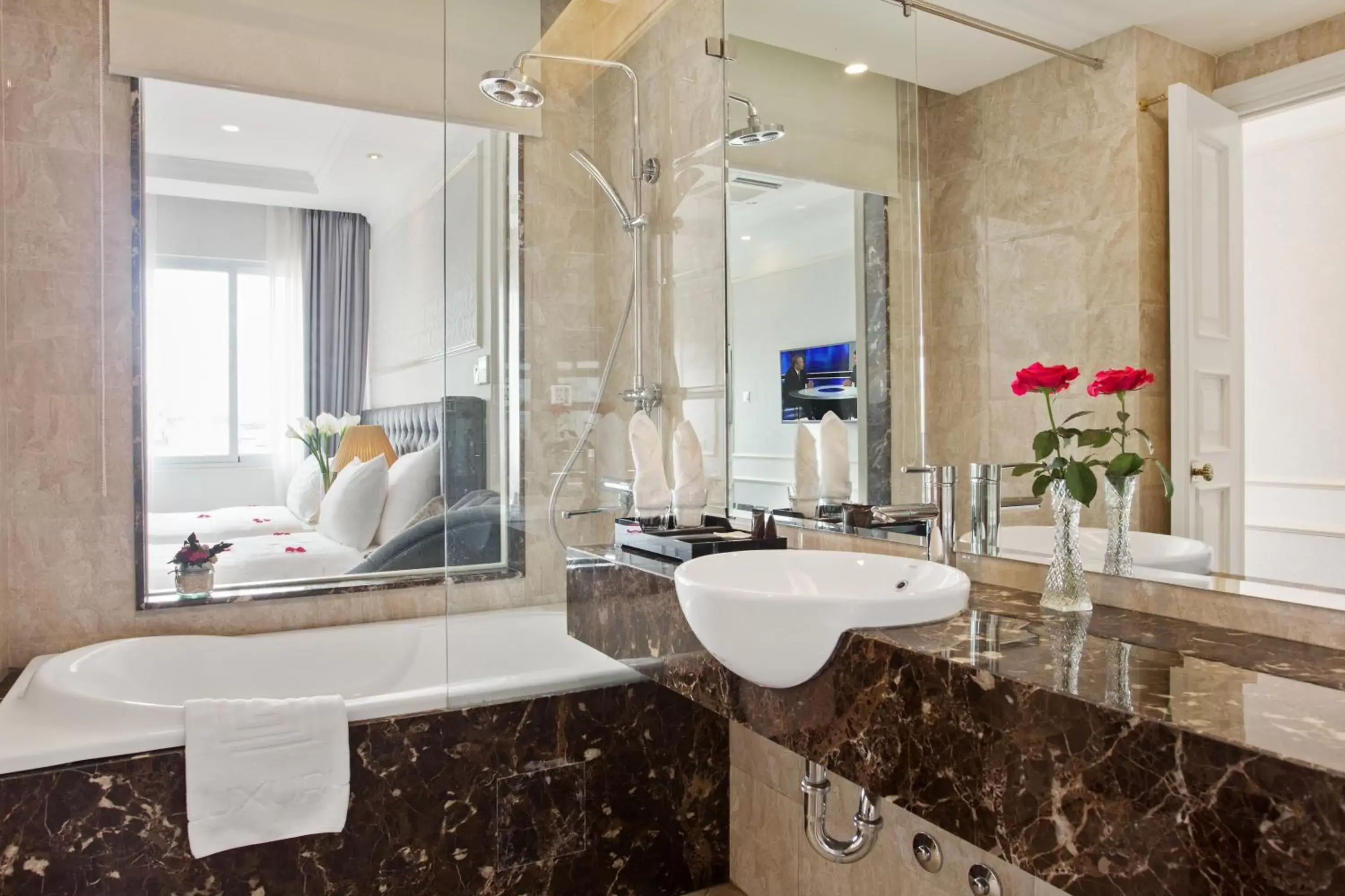 Property building in Luxury Old Quarter Hotel & Gym Property building in Luxury Old Quarter Hotel & Gym