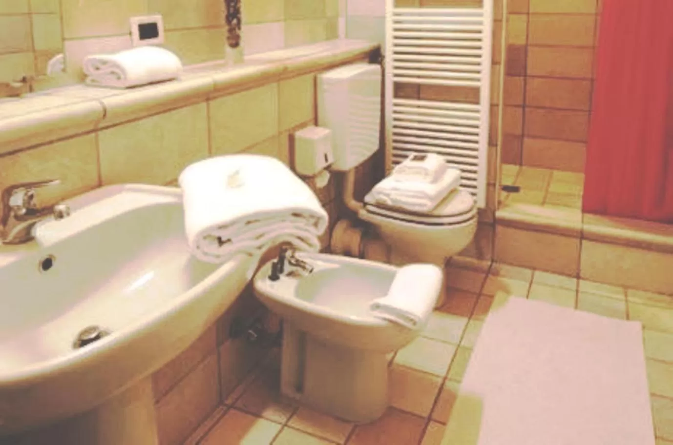 Shower in Corte Posta B&B