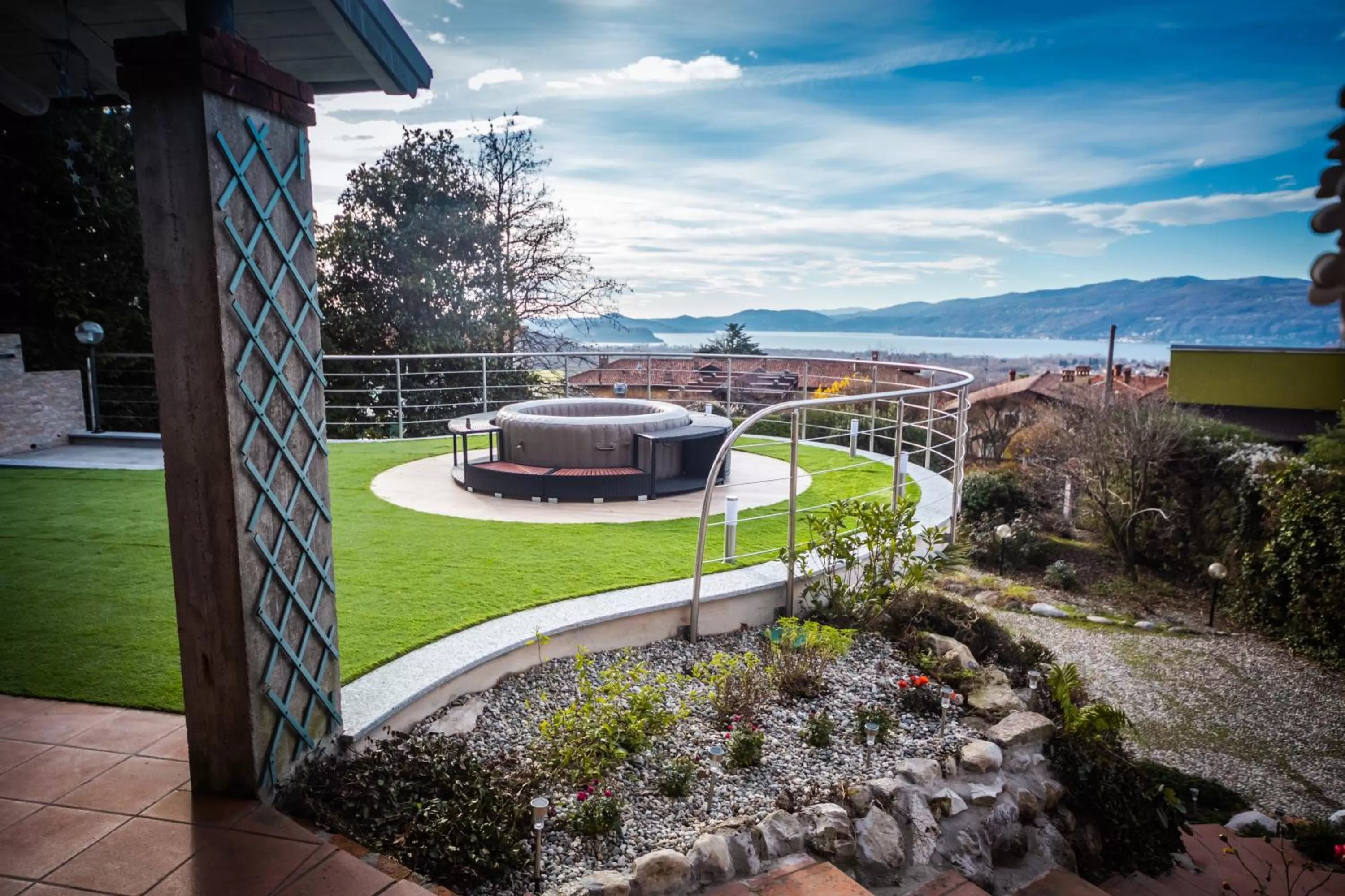 Hot Tub in Villa Buzzi