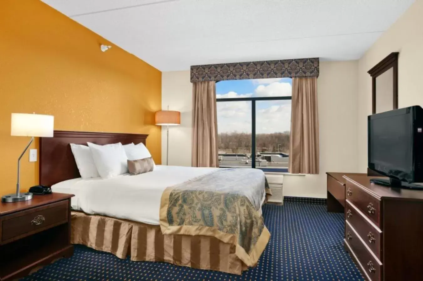 Bedroom in Comfort Inn & Suites Voorhees - Mt Laurel