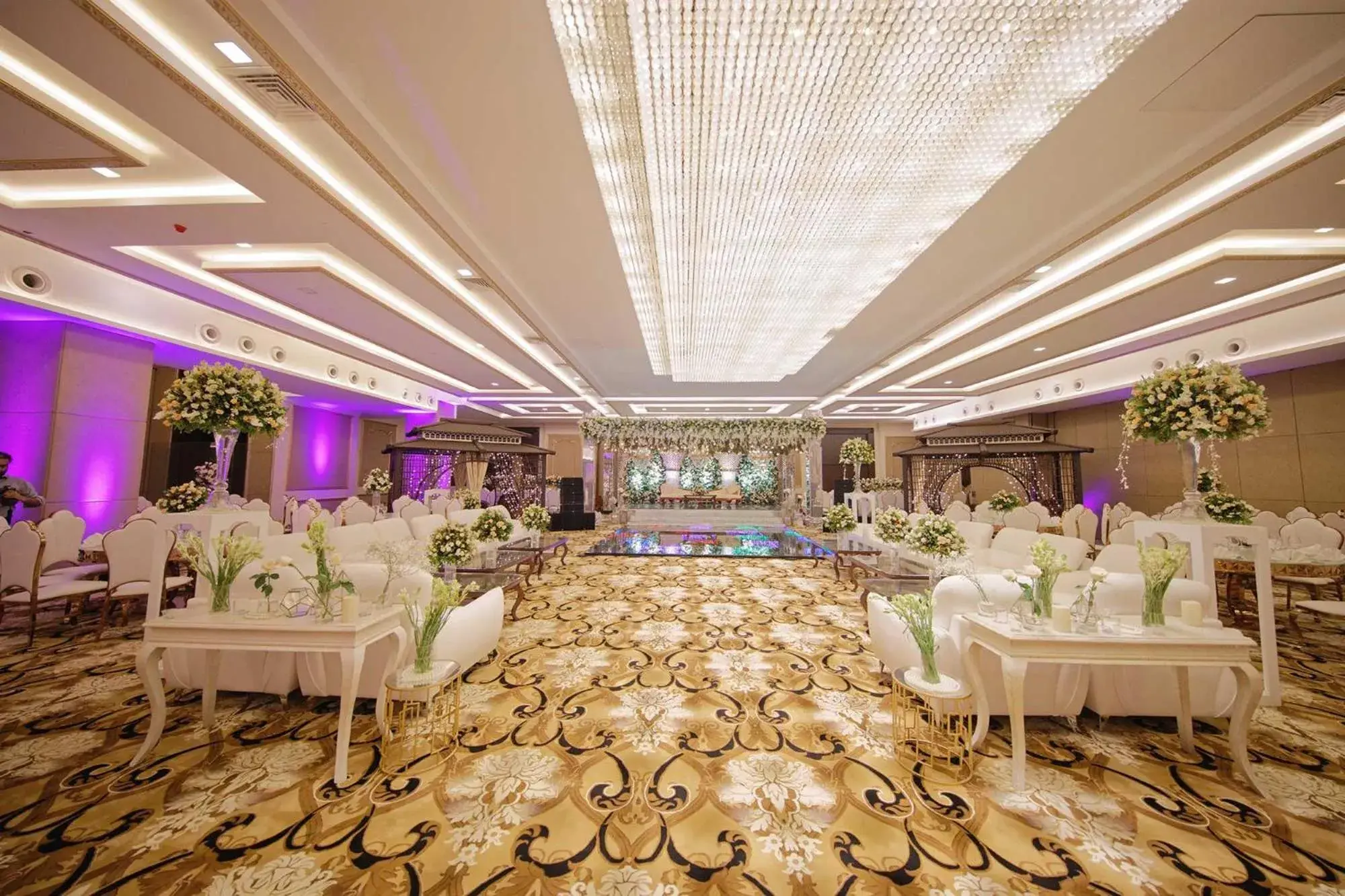 Banquet/Function facilities, Banquet Facilities in Royal Swiss Lahore