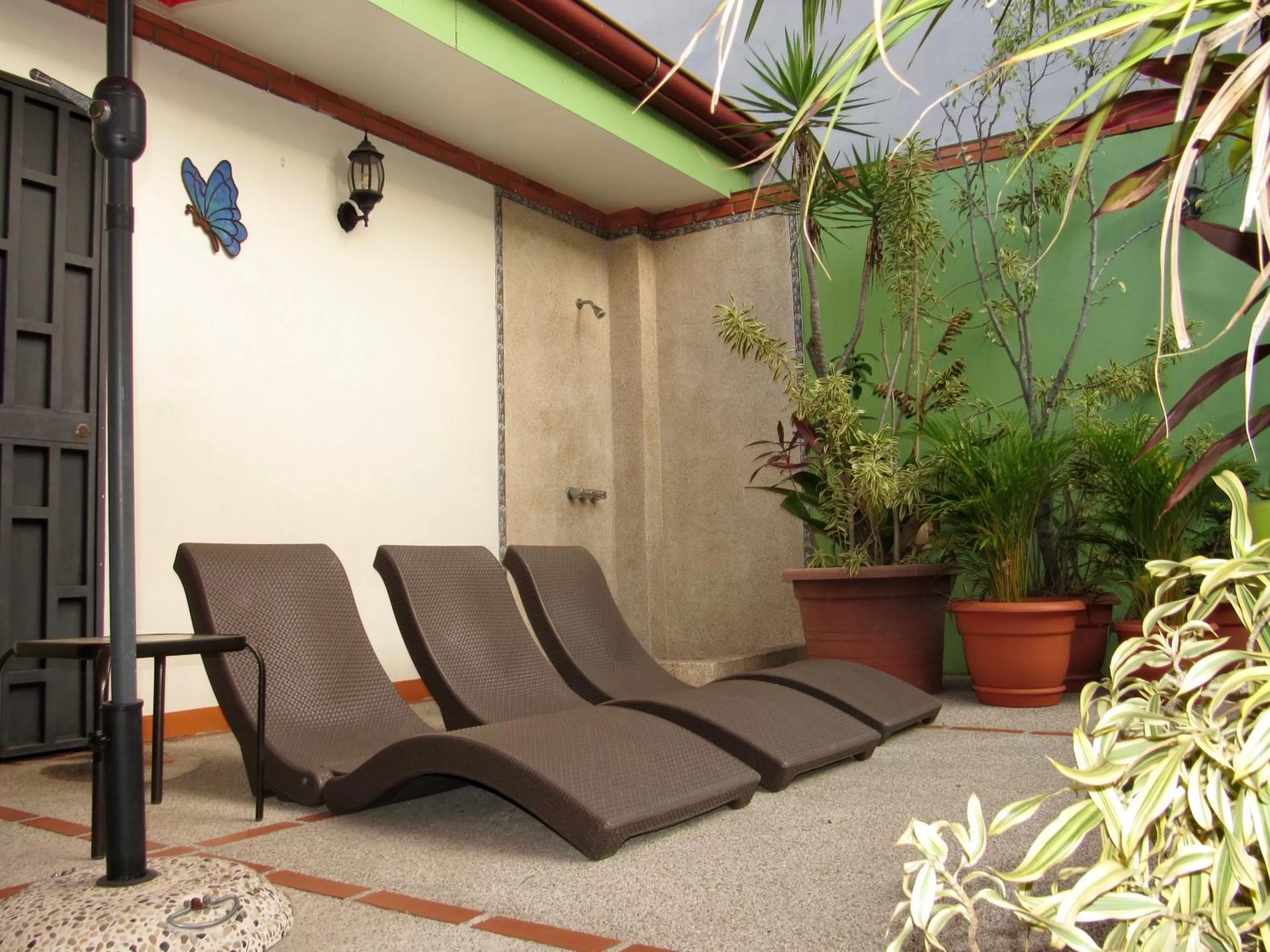 Hotel La Guaria Inn & Suites