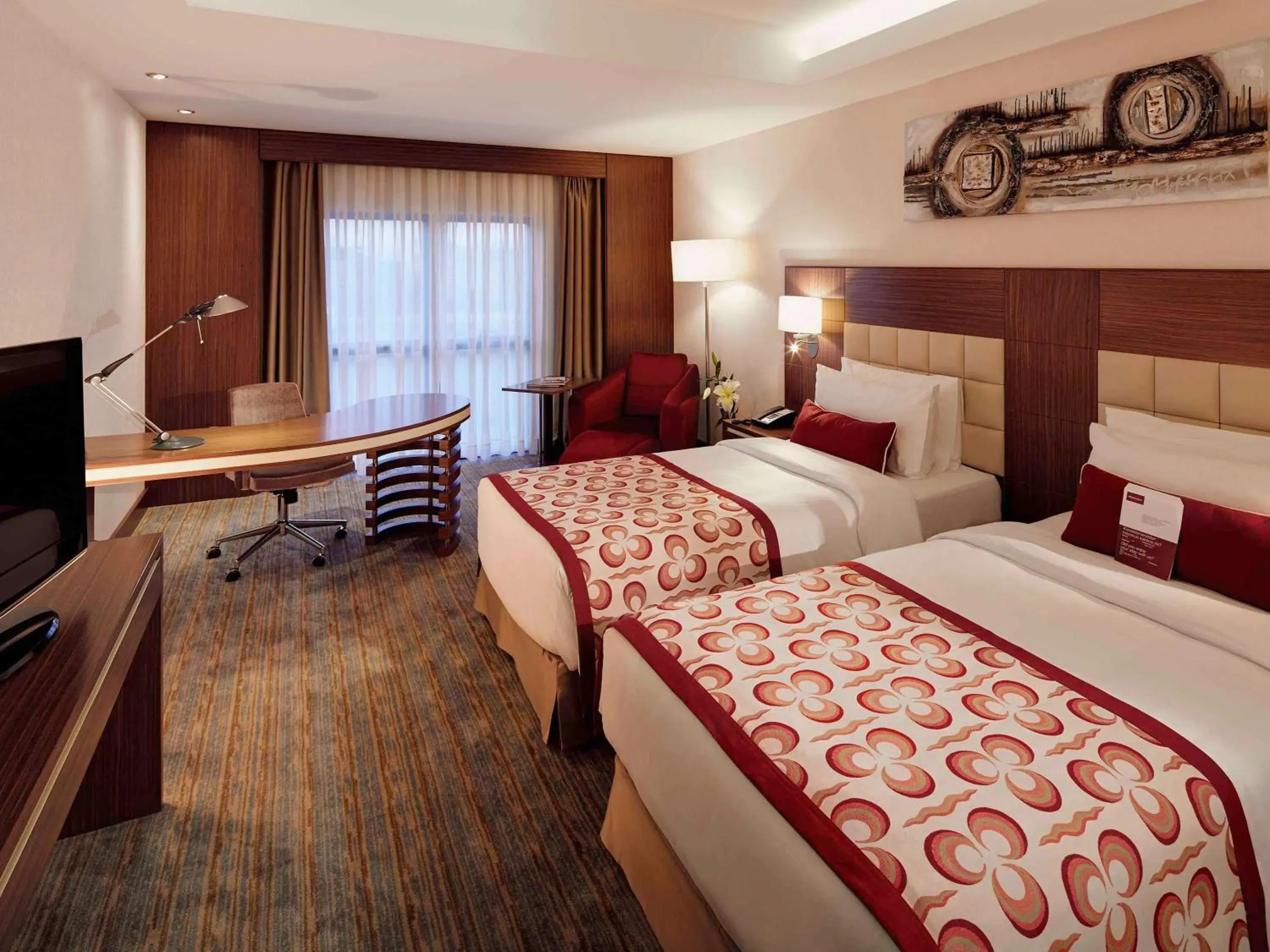 Photo of the whole room, Bed in Mercure Istanbul Altunizade