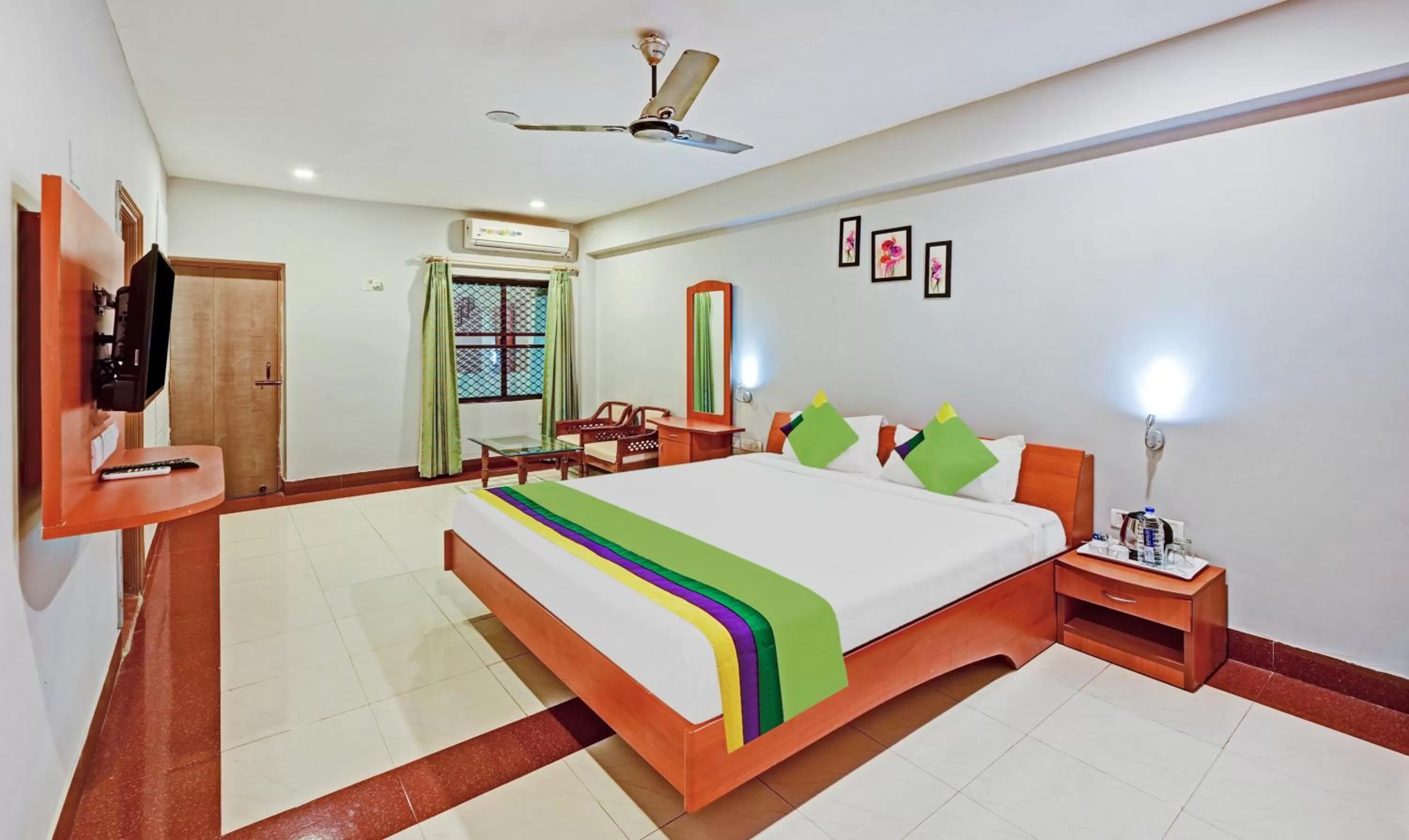 Bedroom, Bed in Treebo Sidhartha International Baliapanda