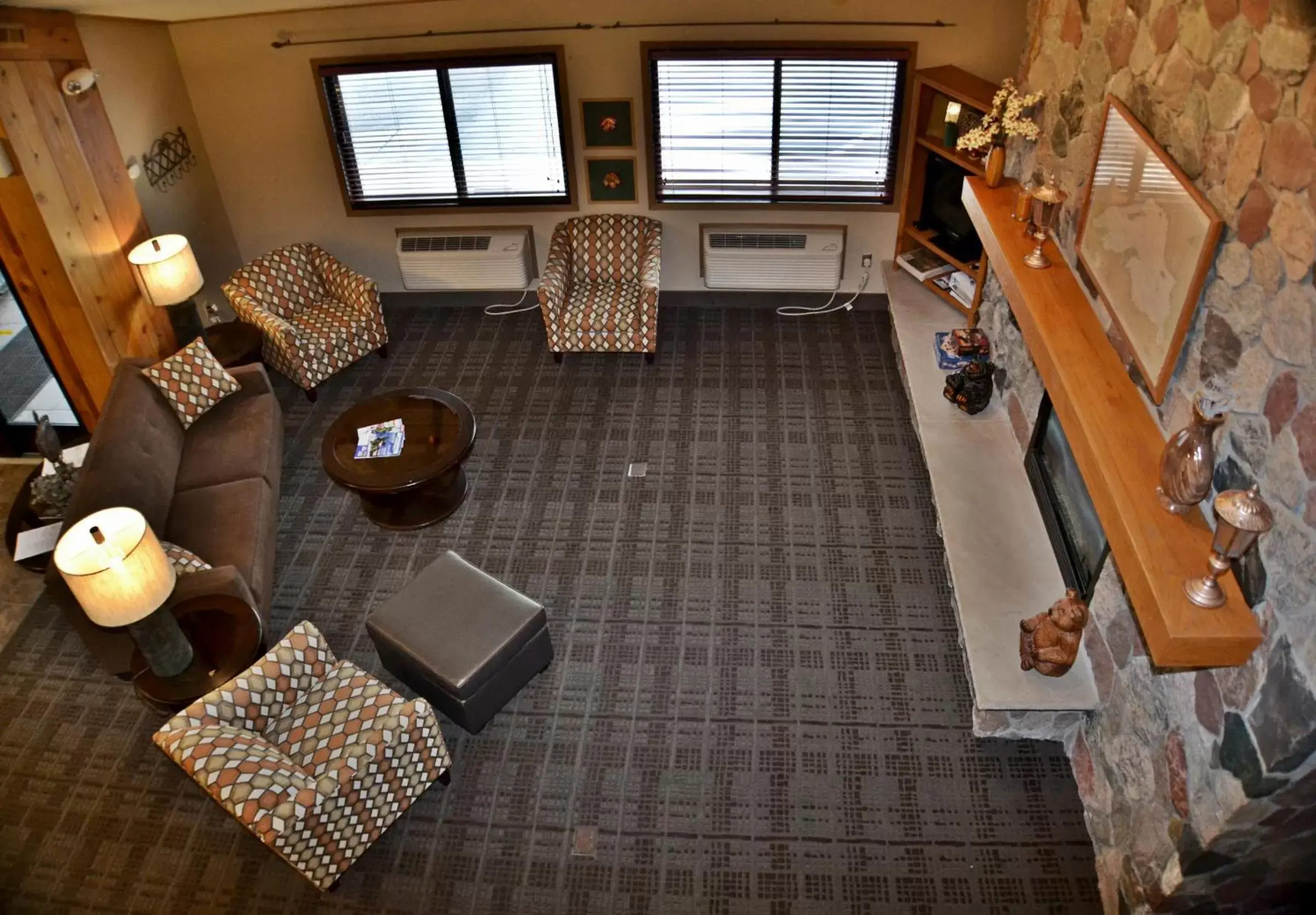 Living room, Seating Area in AmericInn by Wyndham Calumet