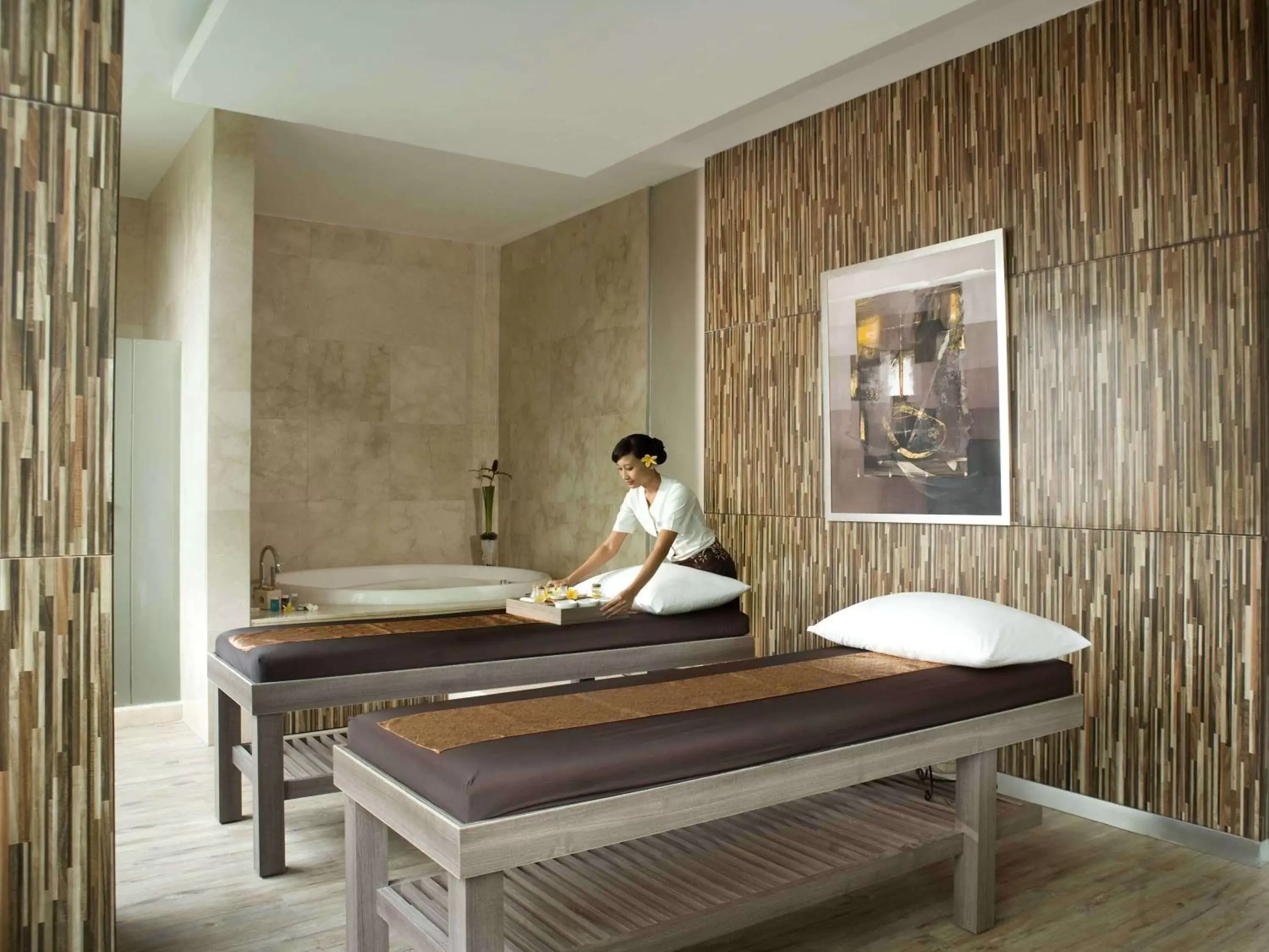 Spa and wellness centre/facilities in Novotel Bangka Hotel & Convention Center