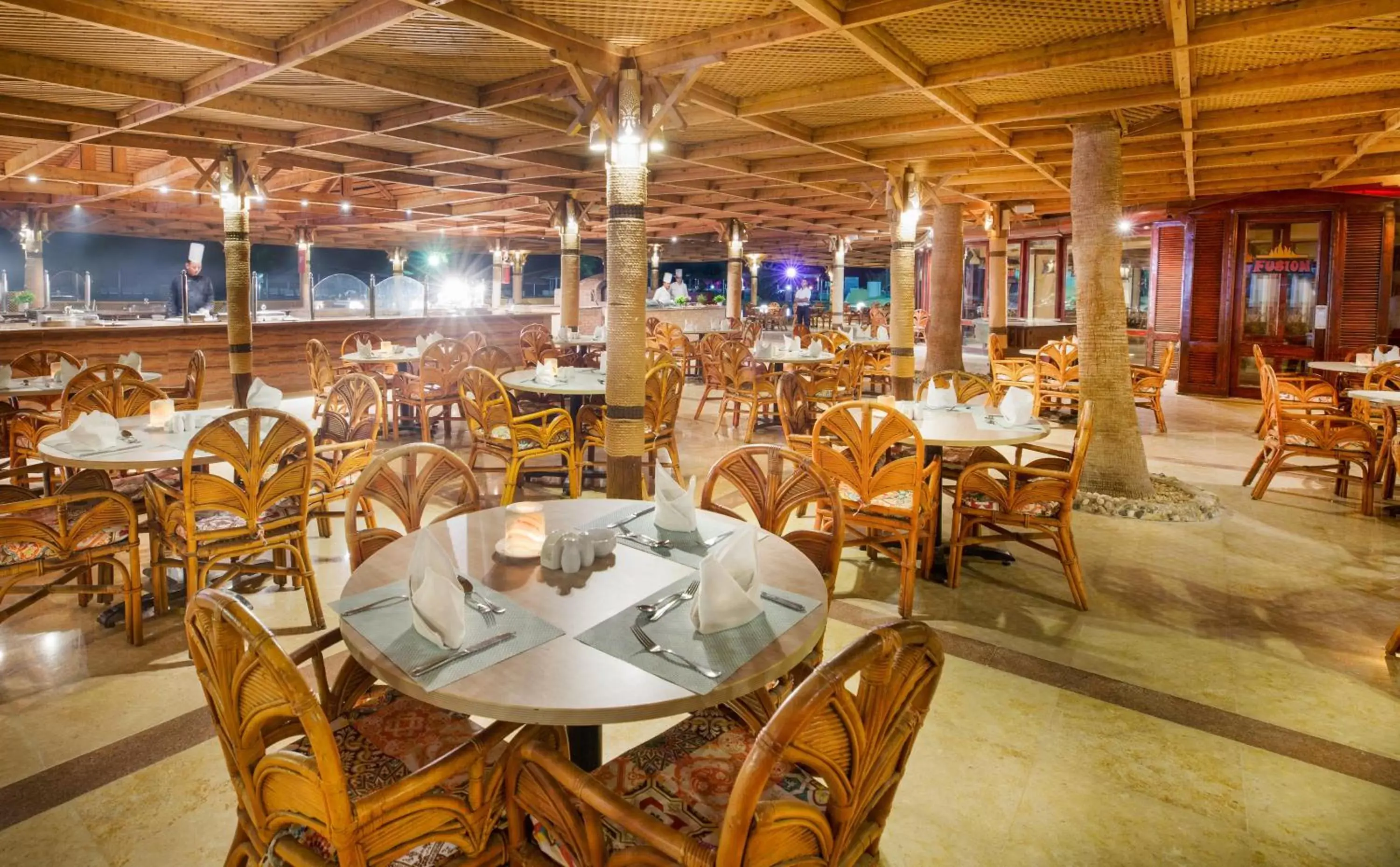 Restaurant/Places to Eat in Pyramisa Beach Resort Sharm El Sheikh