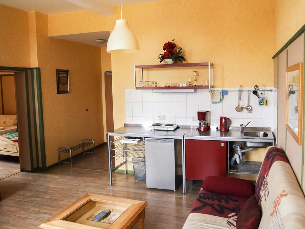 Kitchen or kitchenette in Pension Haus Saarland