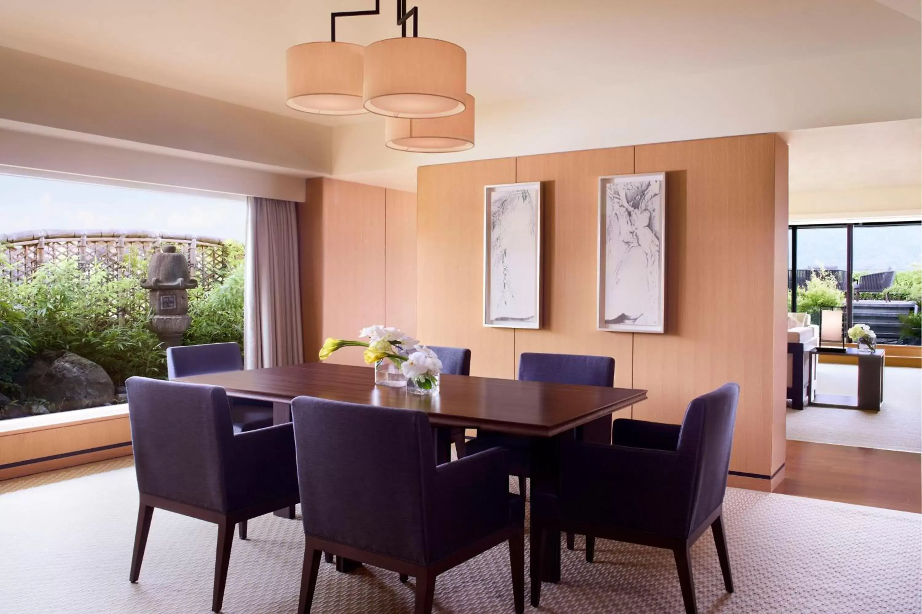 Photo of the whole room, Dining Area in The Ritz-Carlton Kyoto