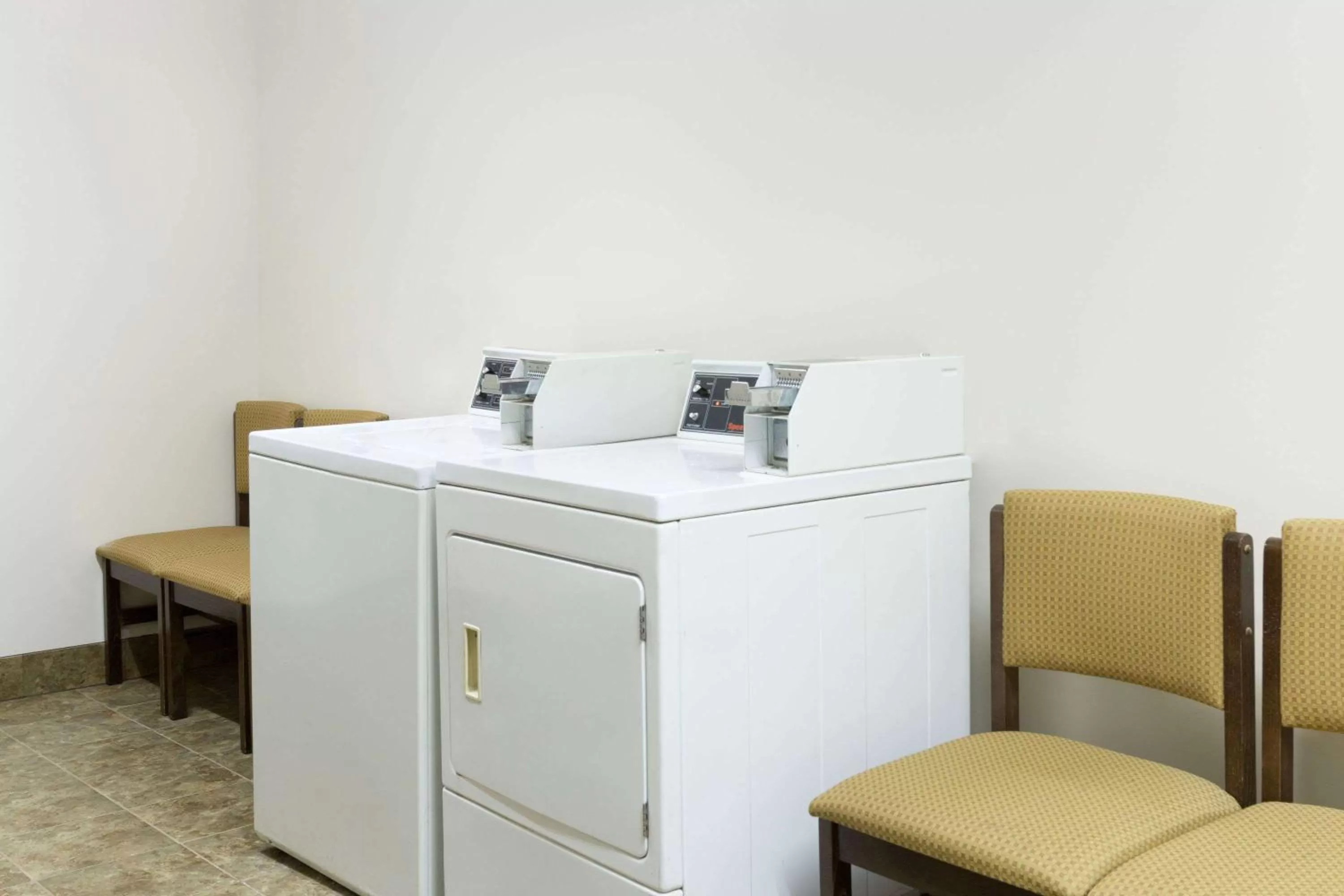 On site in Days Inn by Wyndham Paxton