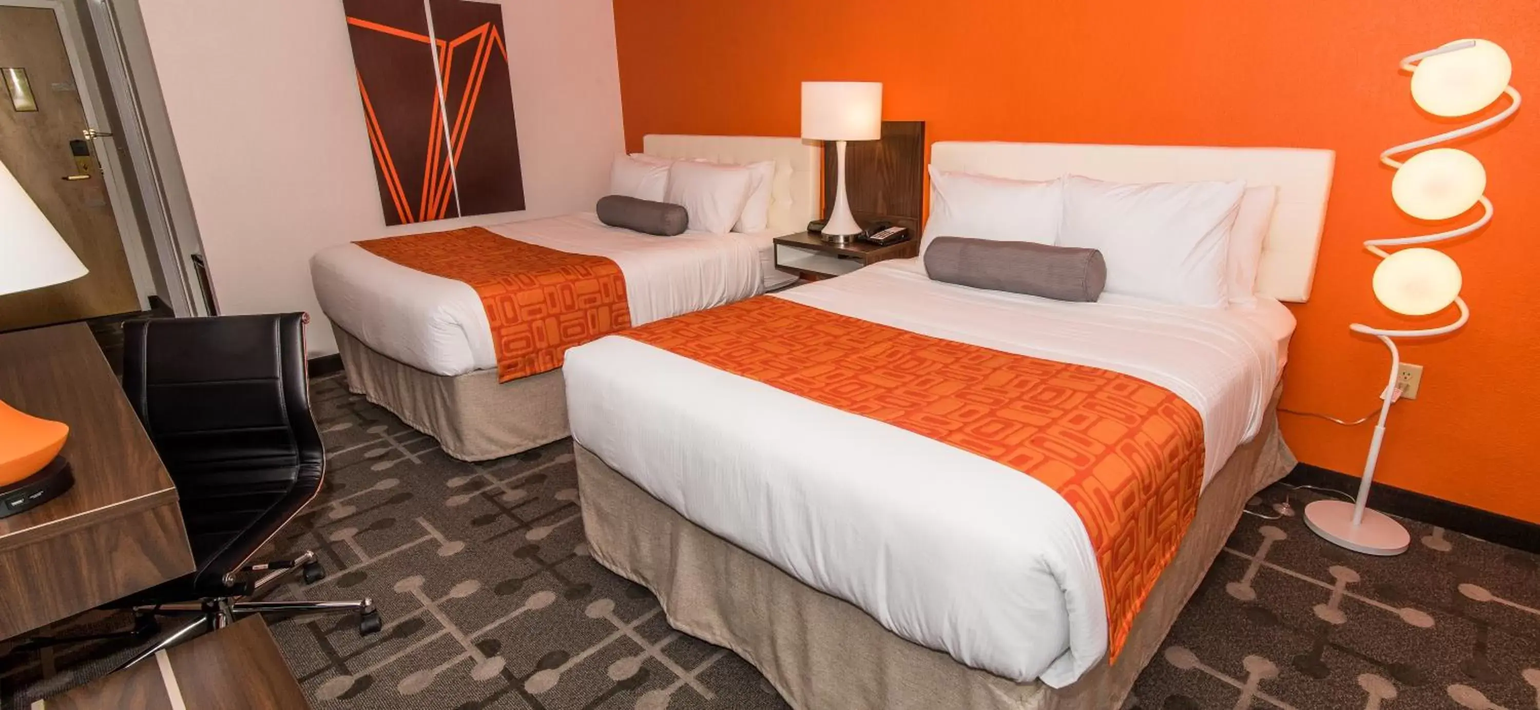 Bed in Howard Johnson by Wyndham Portsmouth Bed in Howard Johnson by Wyndham Portsmouth