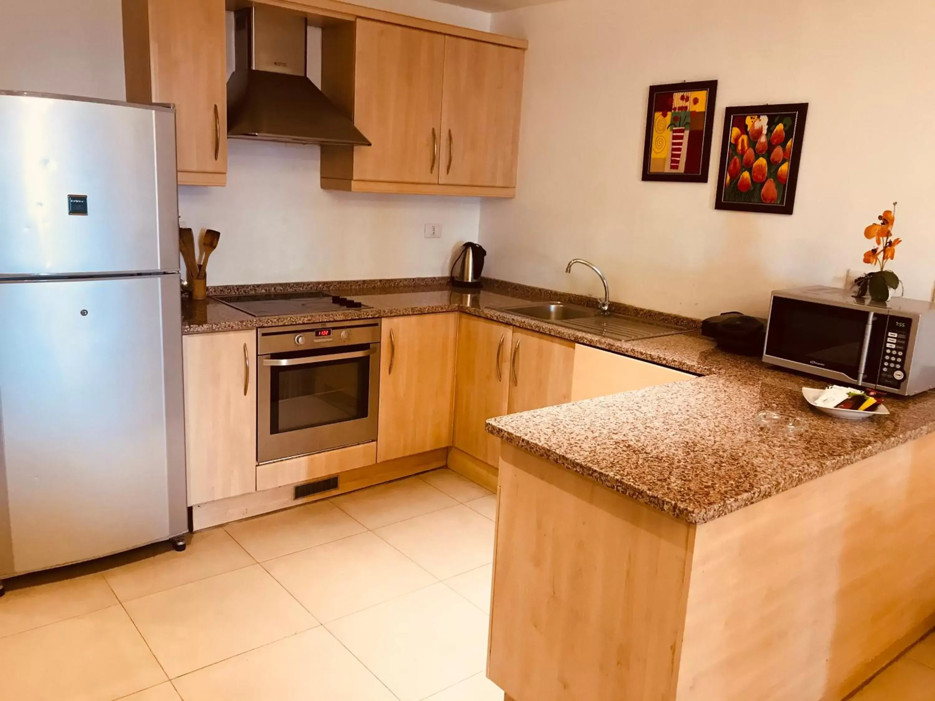 Kitchen or kitchenette, Kitchen/Kitchenette in Tala Bay Residence