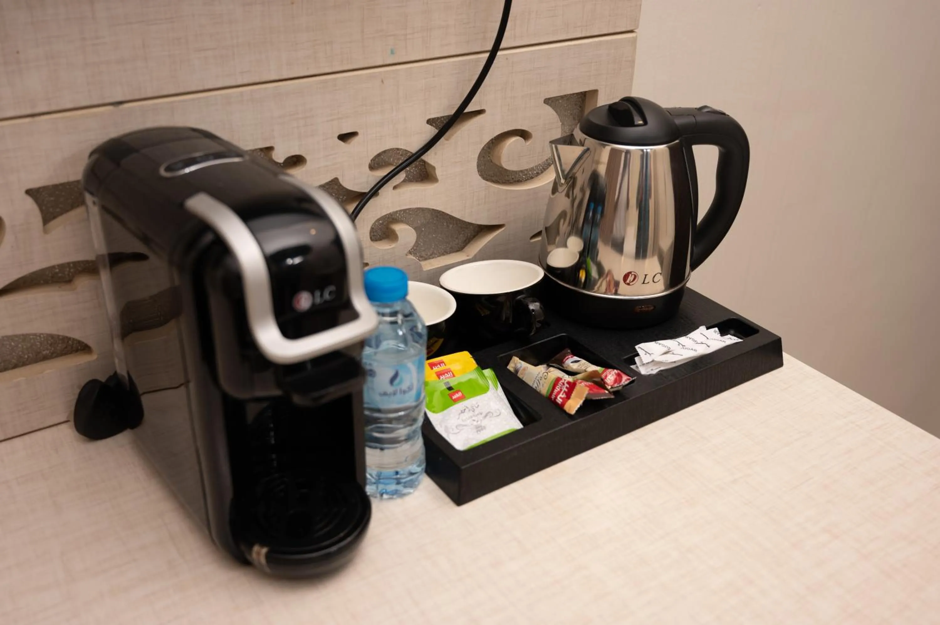 Coffee/tea facilities in Areen Hotel فندق ارين