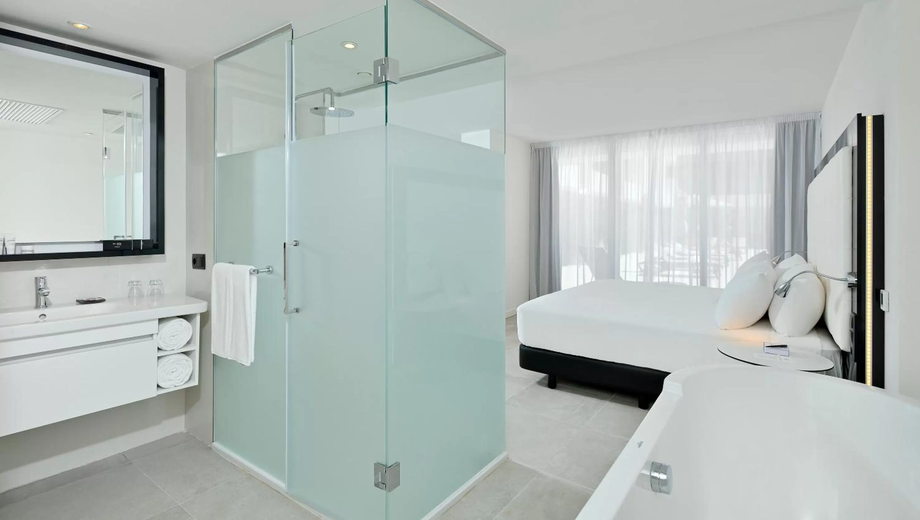 Decorative detail, Bed in INNSiDE by Meliá Palma Bosque