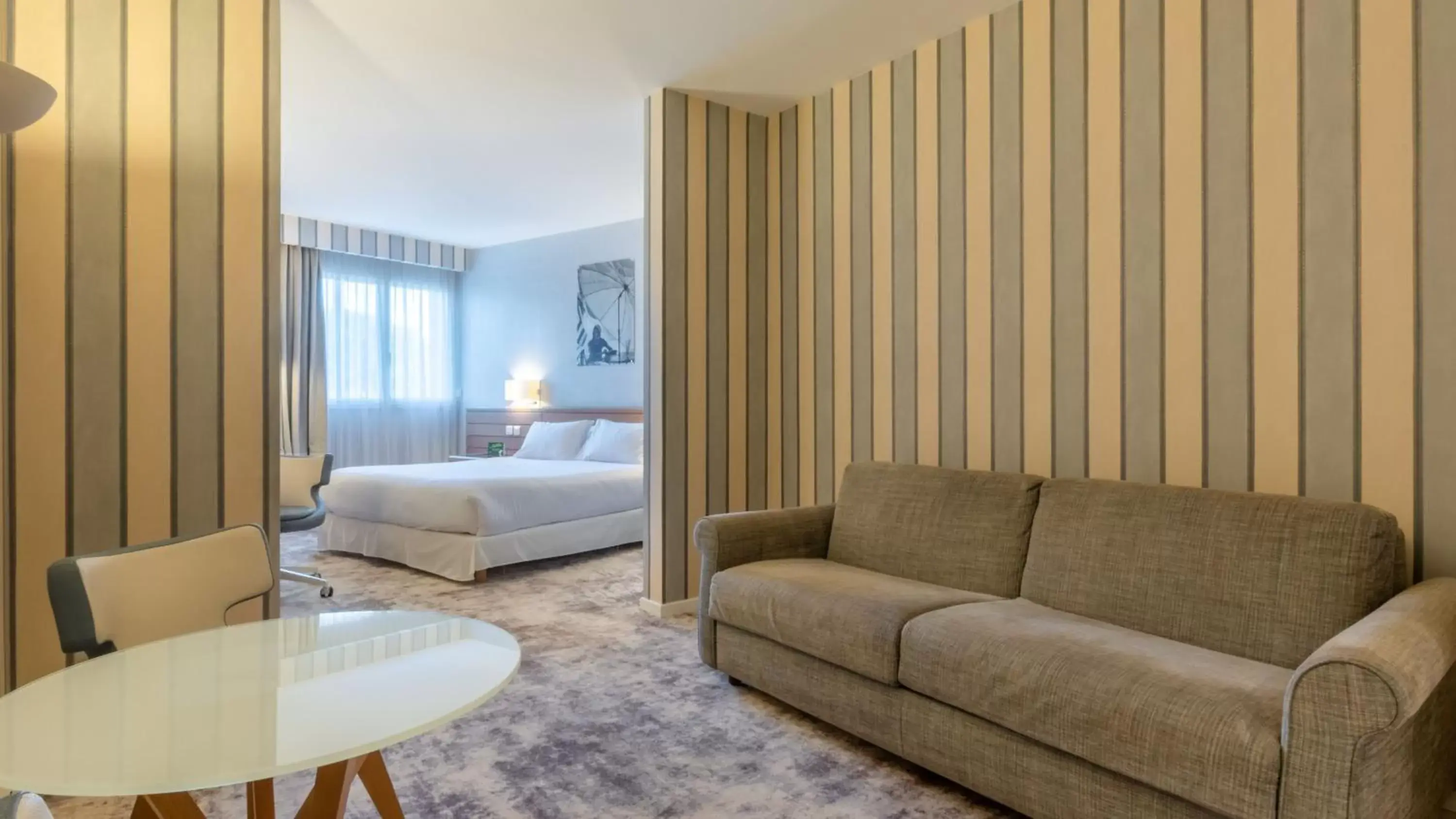 Photo of the whole room, Seating Area in Holiday Inn Nice - Port St Laurent, an IHG Hotel