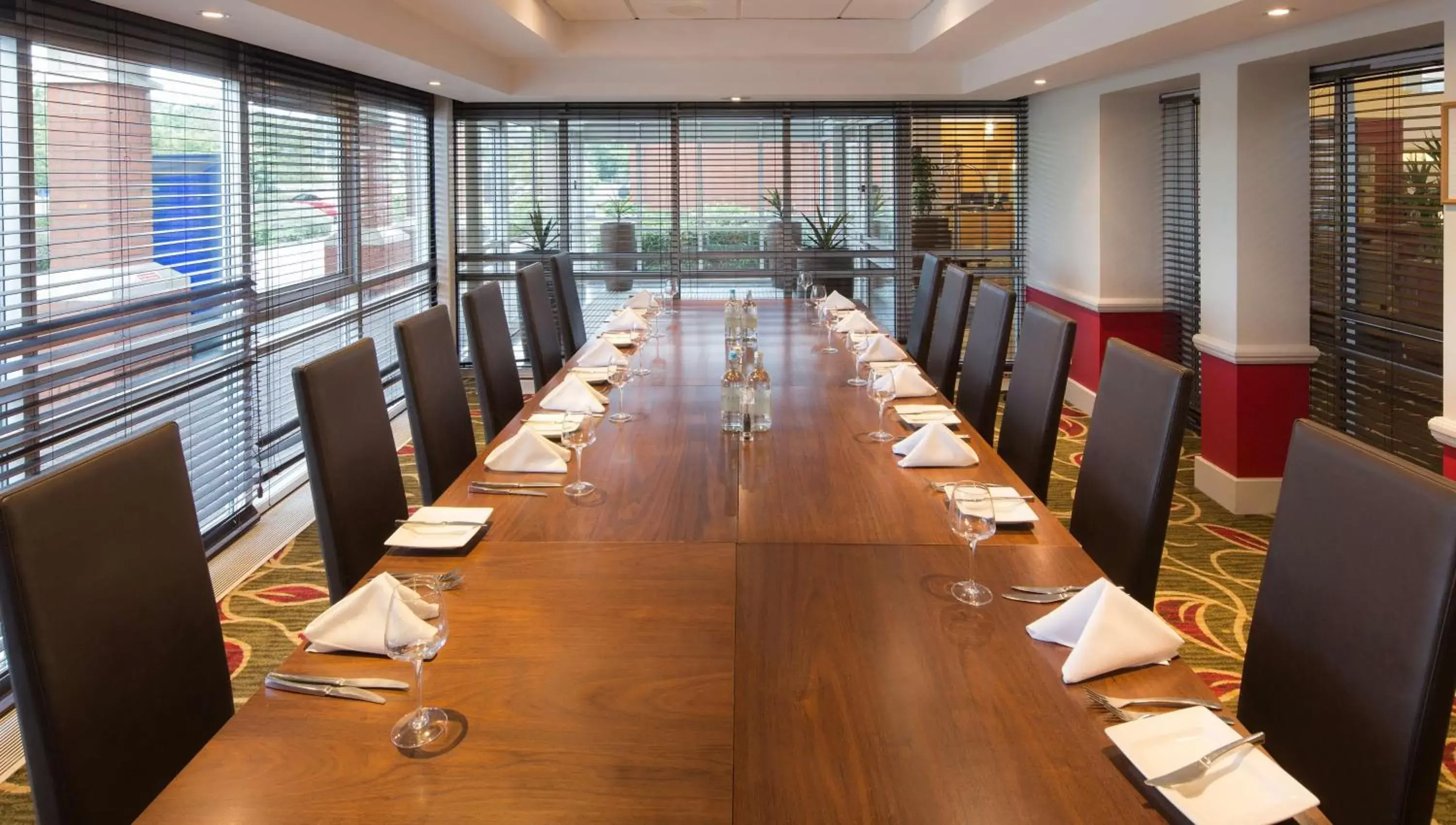 Restaurant/places to eat, Business Area/Conference Room in Hilton Leicester Hotel