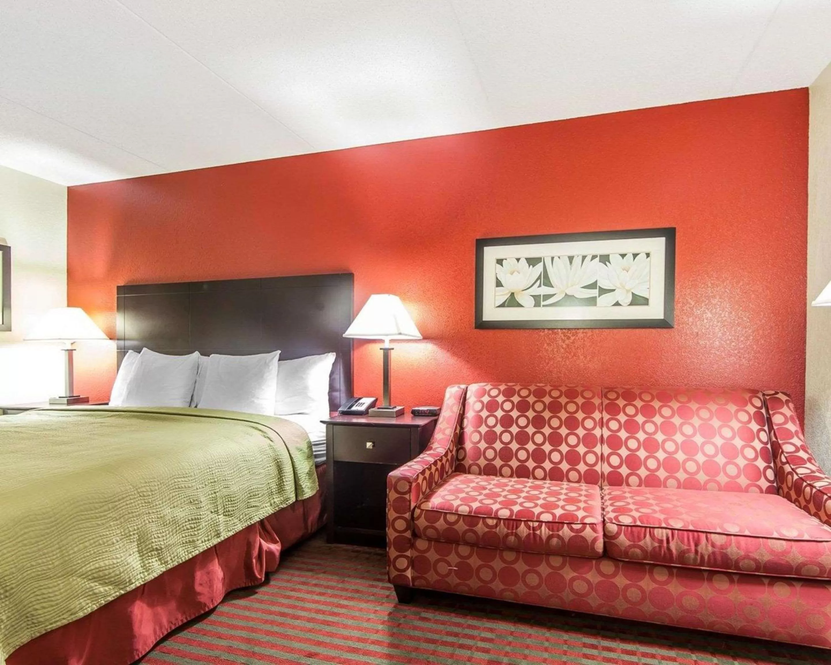 Photo of the whole room, Bed in Quality Inn West I - 75