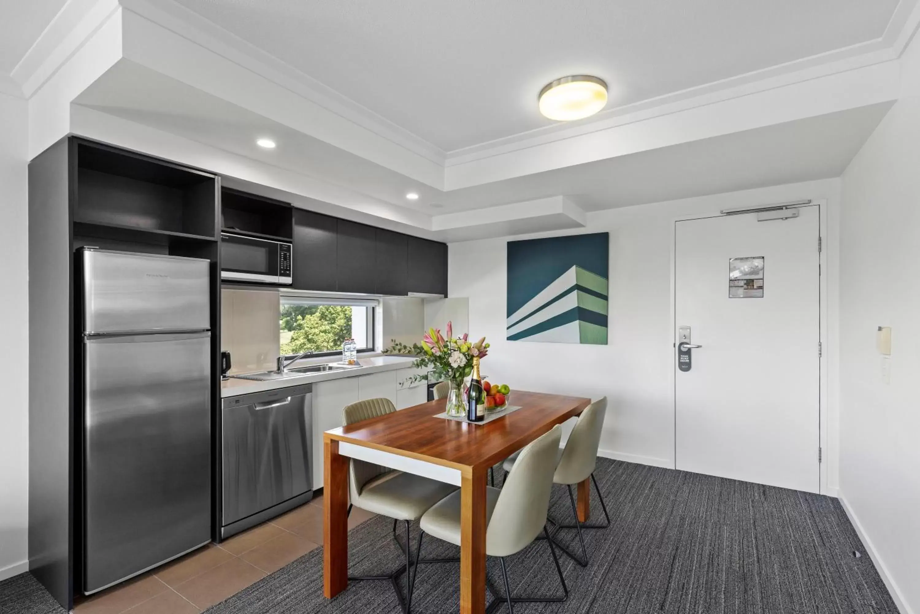 Kitchen or kitchenette, Dining Area in Quest Kelvin Grove