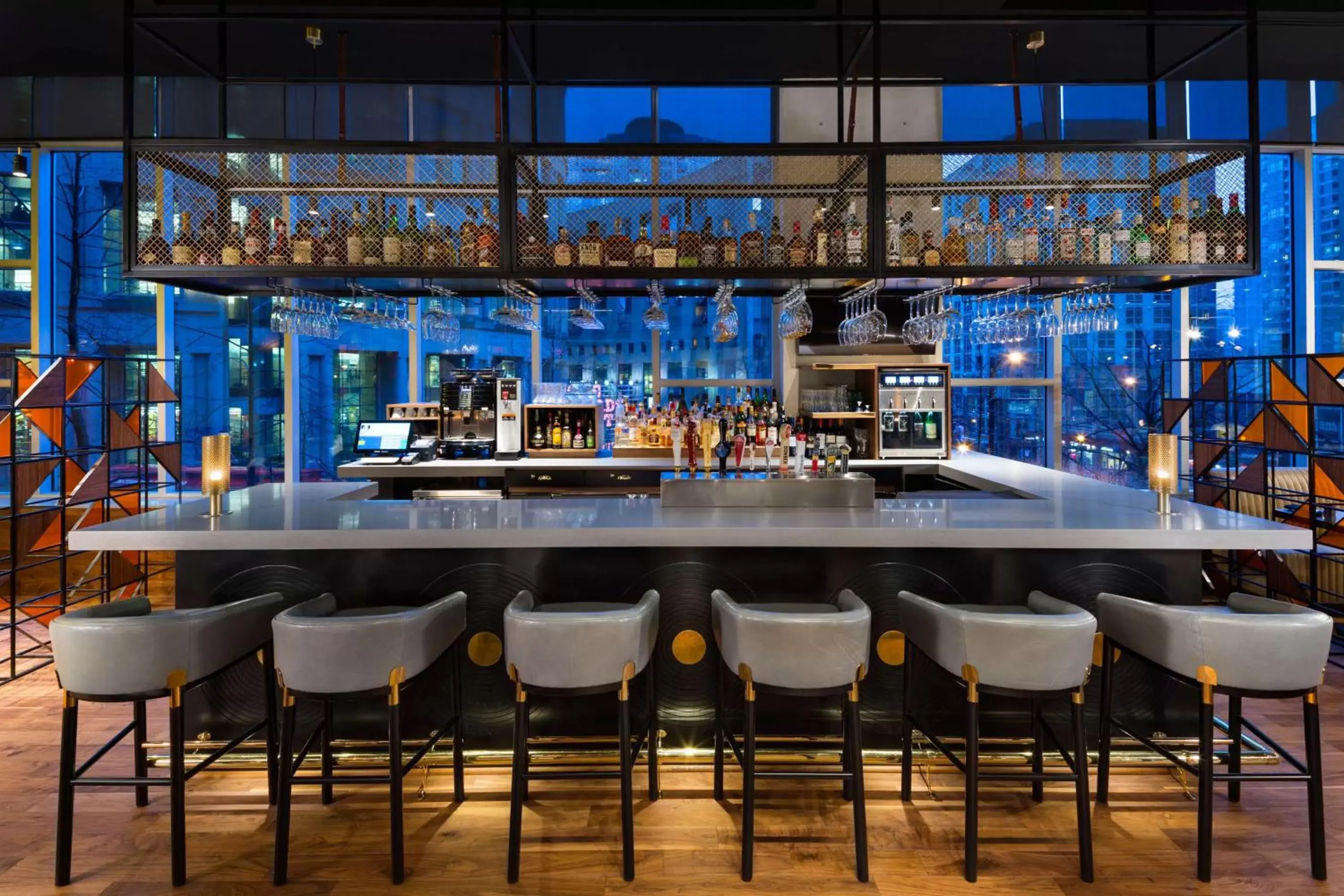 Lounge or bar in Hilton Vancouver Downtown, BC, Canada Lounge or bar in Hilton Vancouver Downtown, BC, Canada