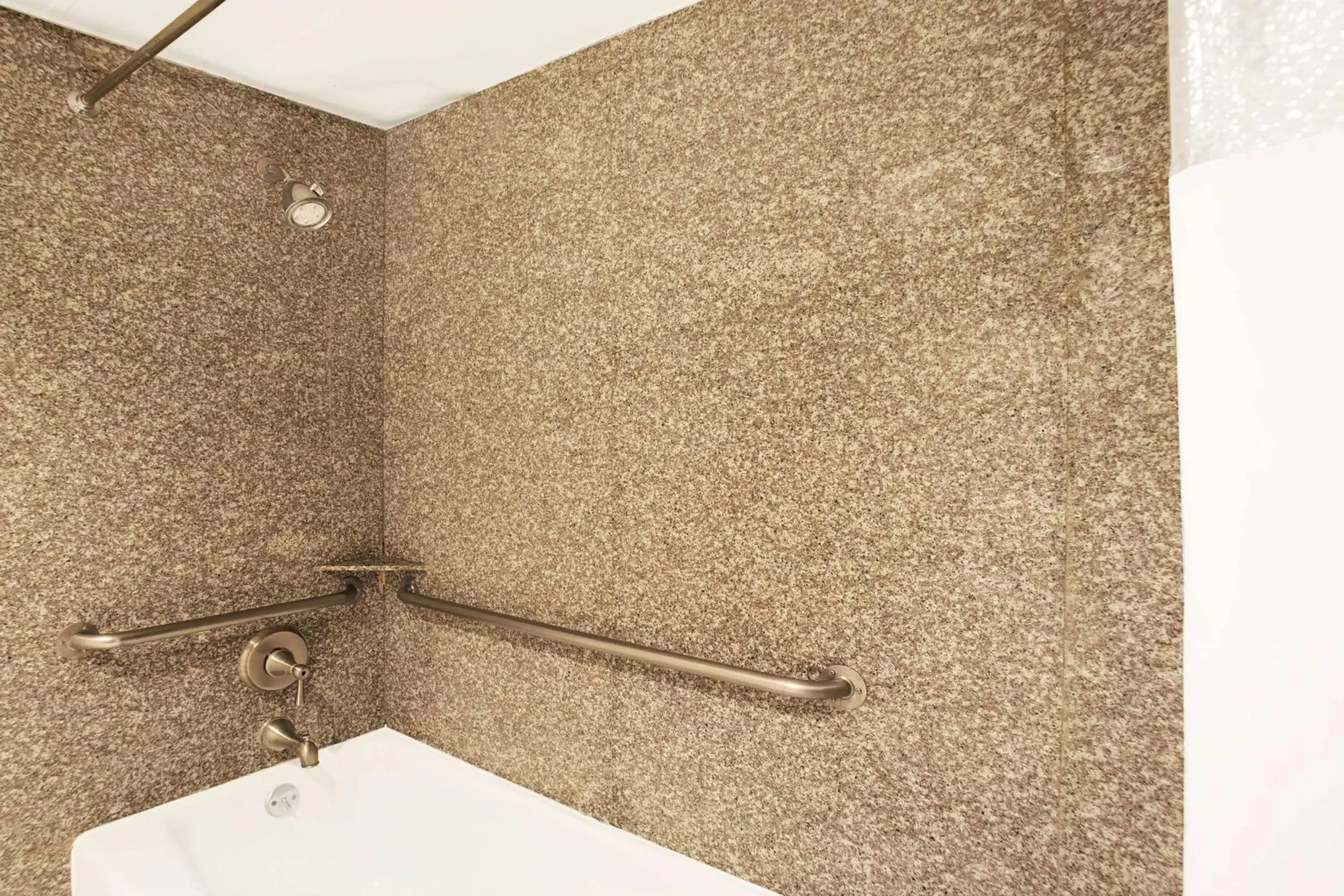 Deluxe Queen Room with Two Queen Beds - Disability Access - Non-Smoking in Ramada by Wyndham Pasadena Deluxe Queen Room with Two Queen Beds - Disability Access - Non-Smoking in Ramada by Wyndham Pasadena