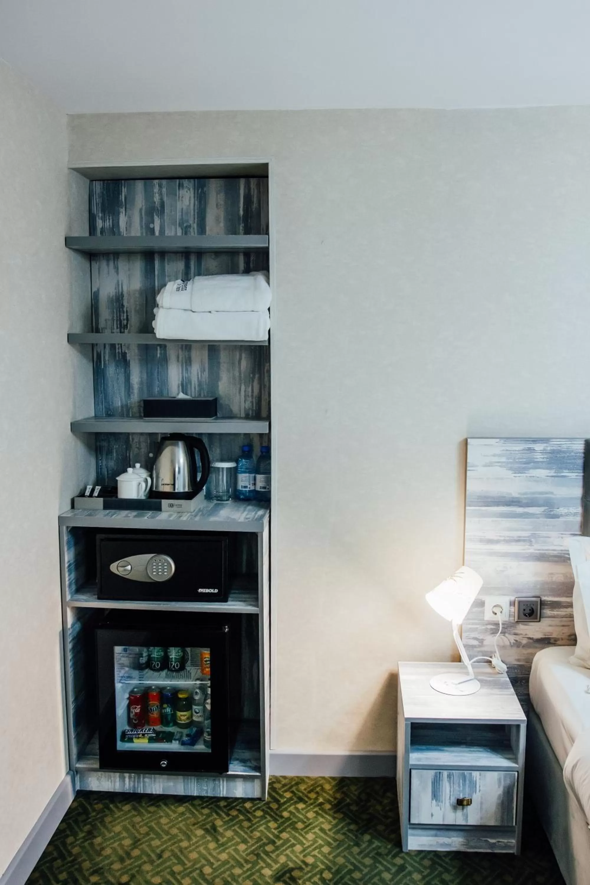 Food and drinks, Kitchen/Kitchenette in Express City Hotel