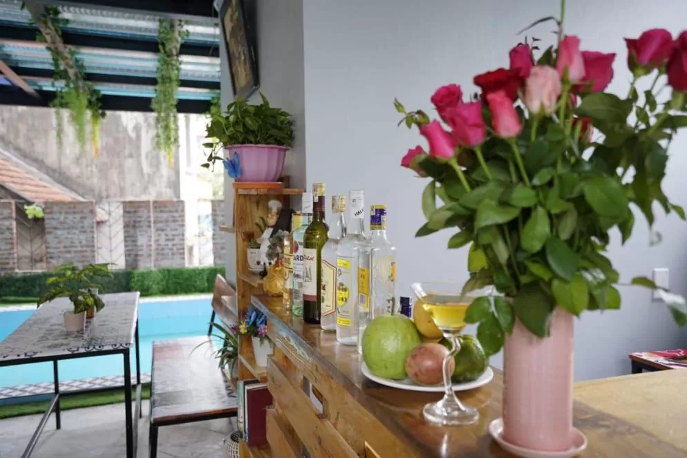 Dining area in Almor Hostel With Pool in right center