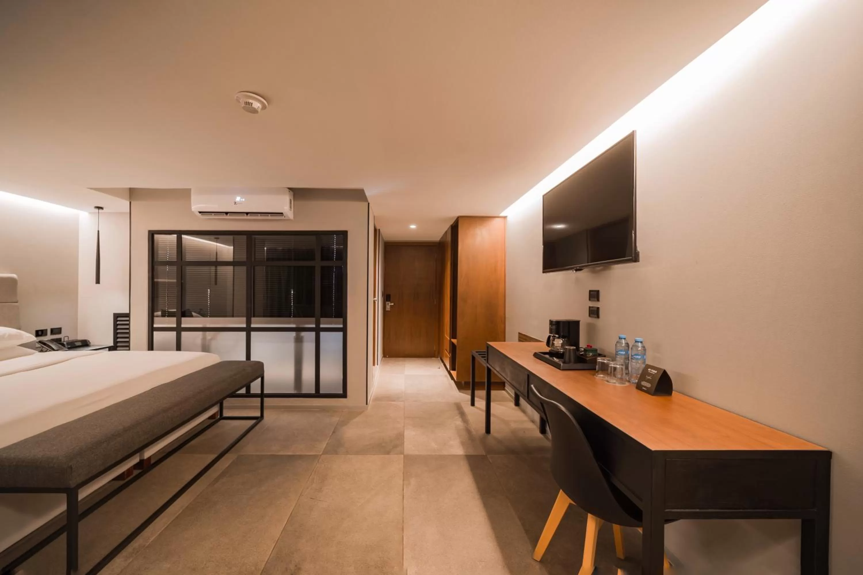 Photo of the whole room, Bed in Ontico Urban Design Hotel