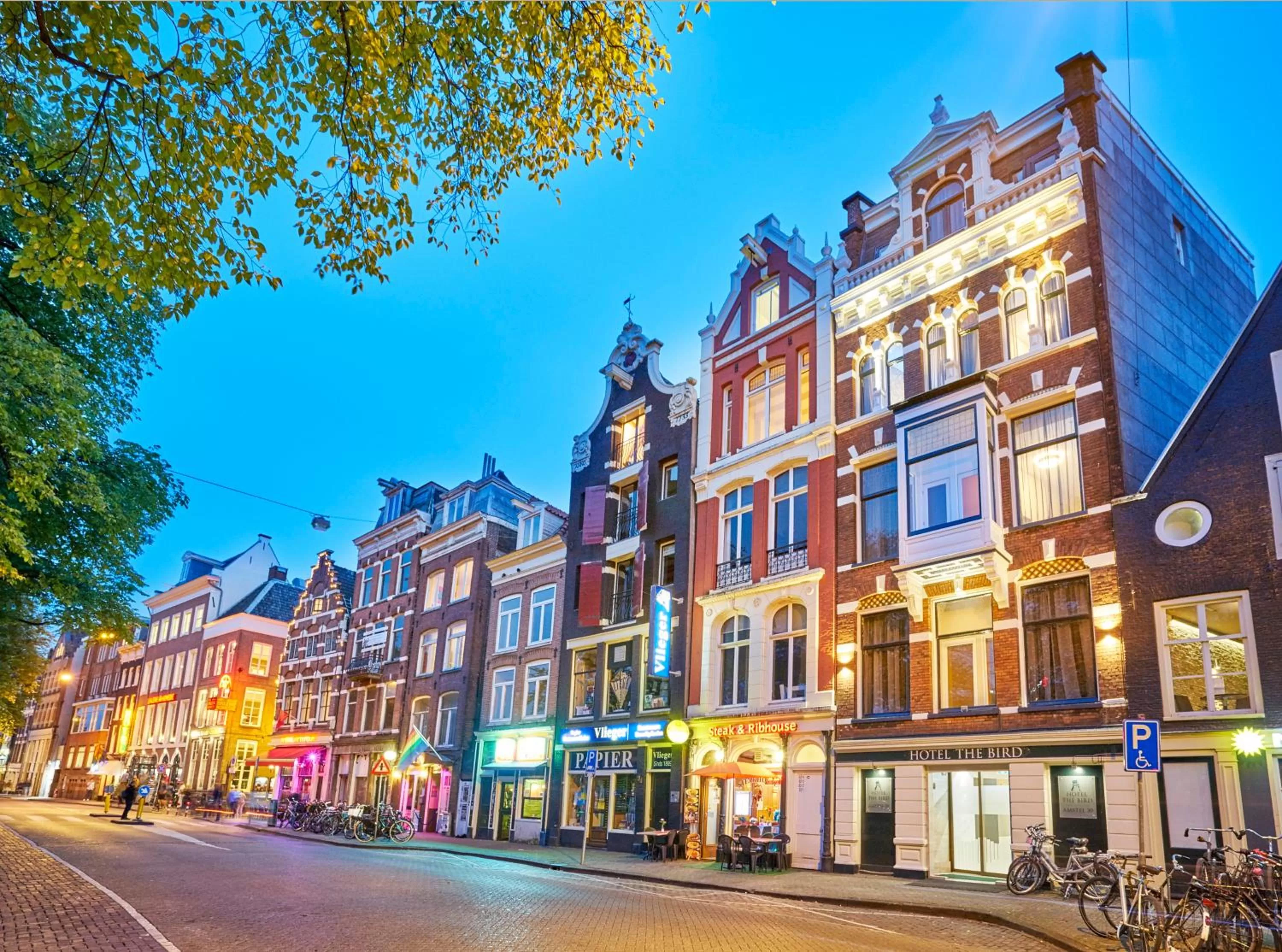 Facade/entrance in Hotel The Bird