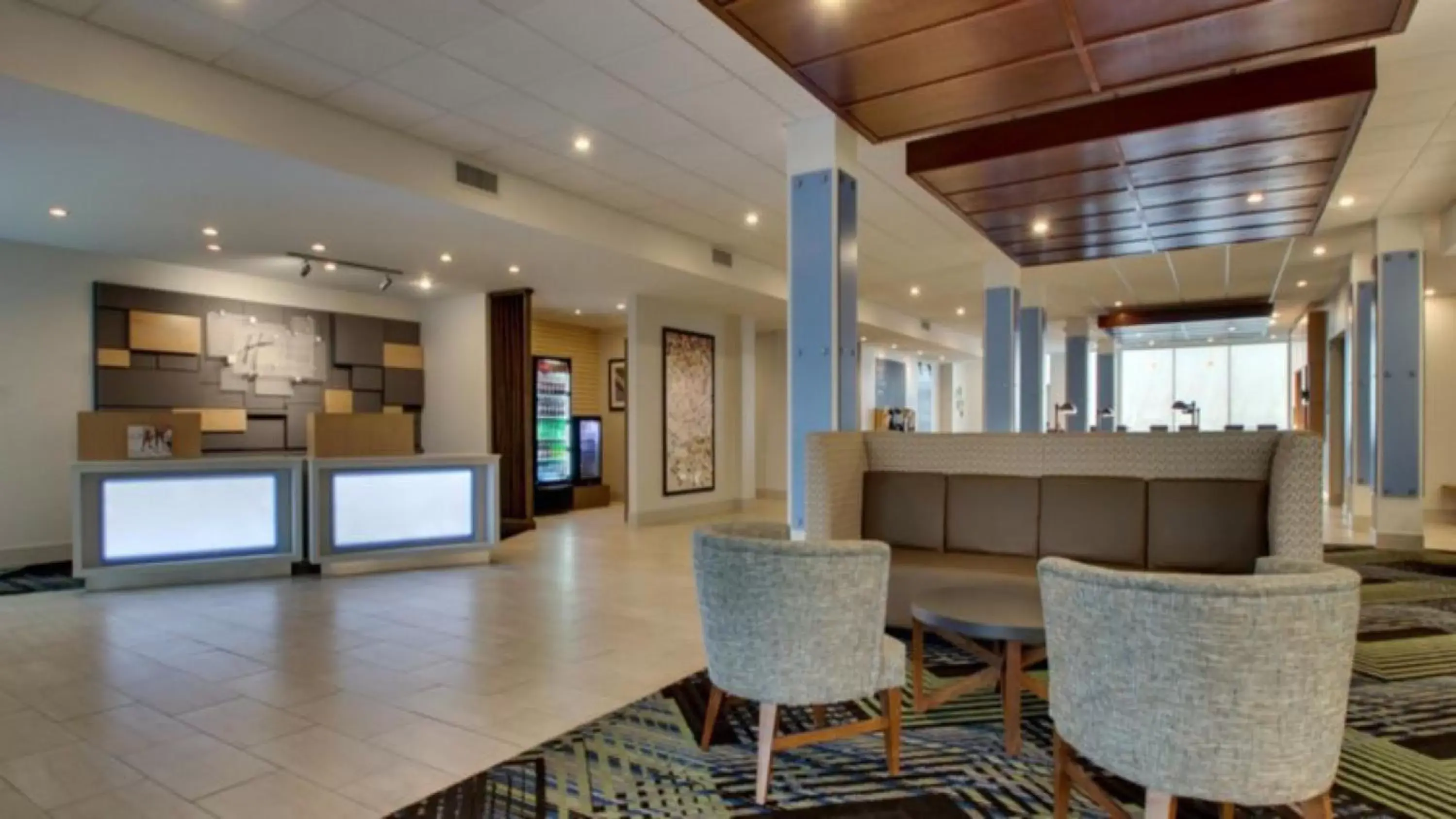 Property building, Lobby/Reception in Holiday Inn Express Hotel & Suites Mount Pleasant, an IHG Hotel