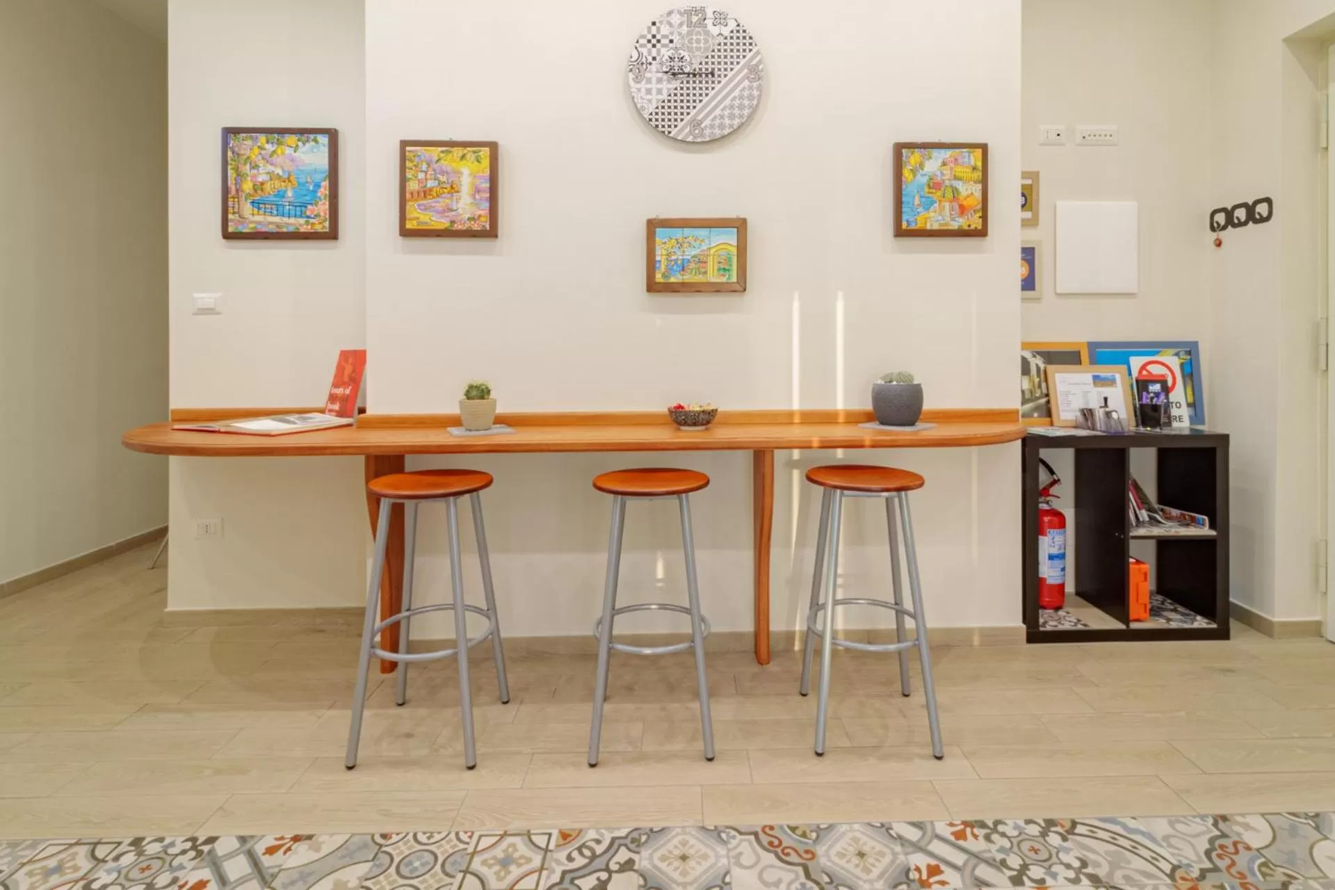 Communal kitchen in Nolana '86