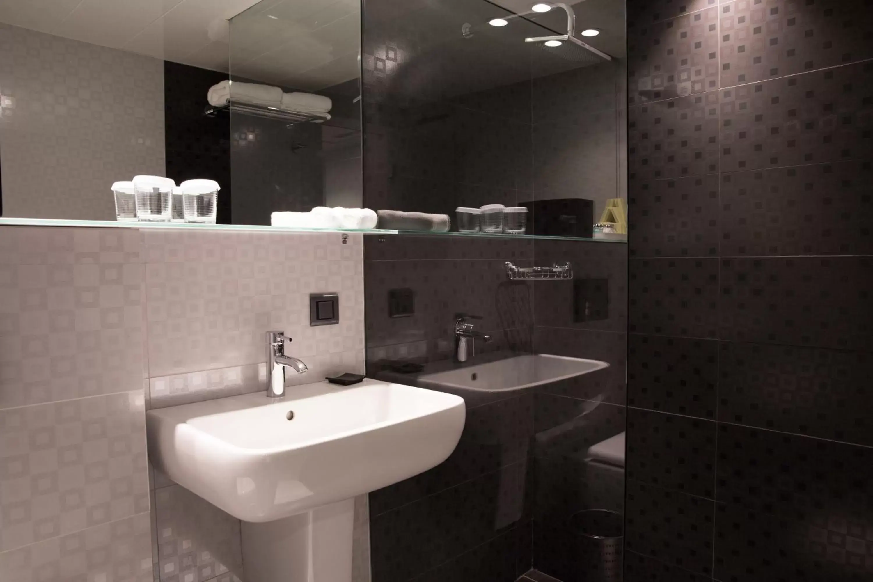 Shower, Bathroom in Nova Hotel Yerevan