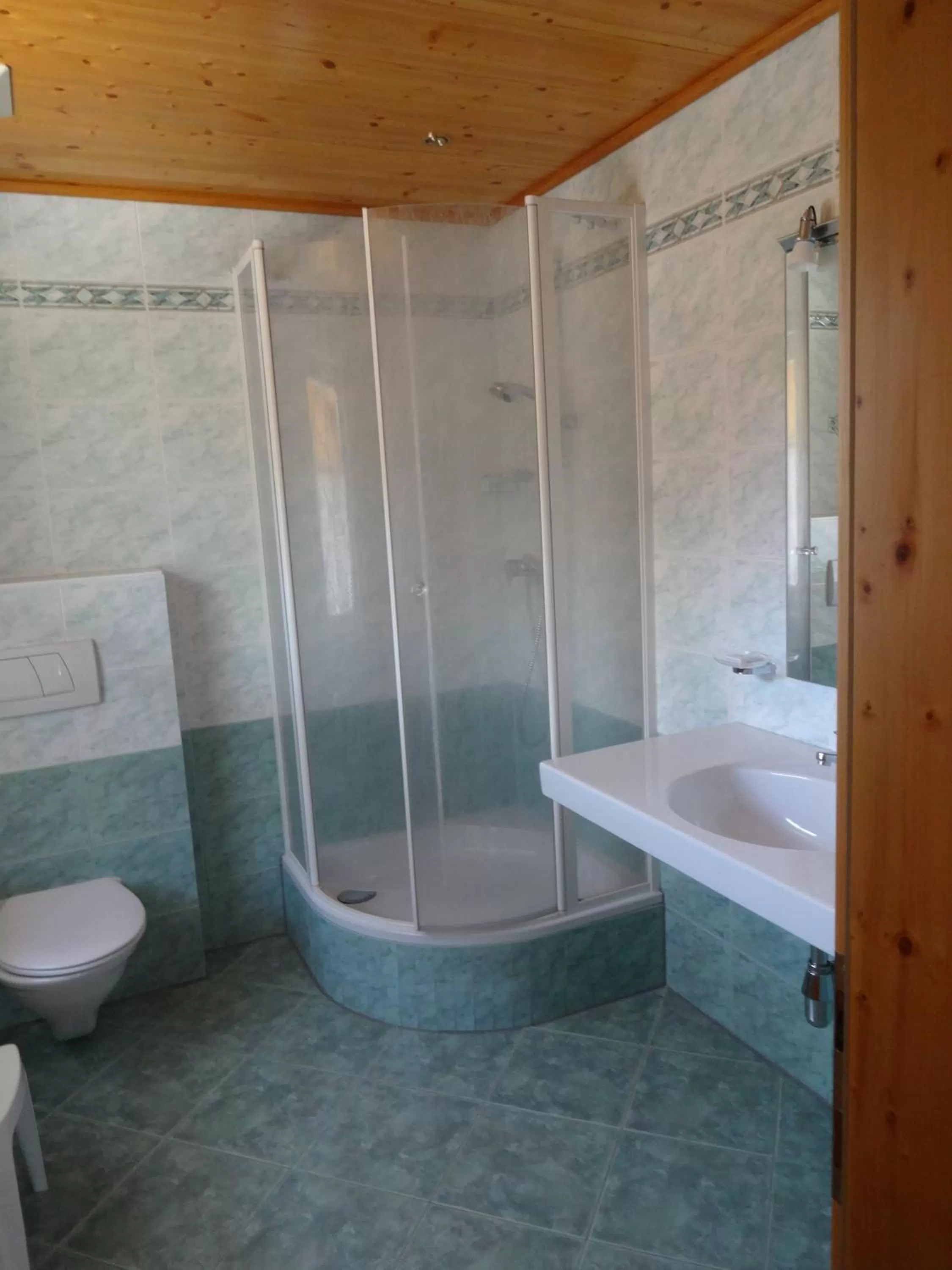 Bathroom in Pension Marienhof