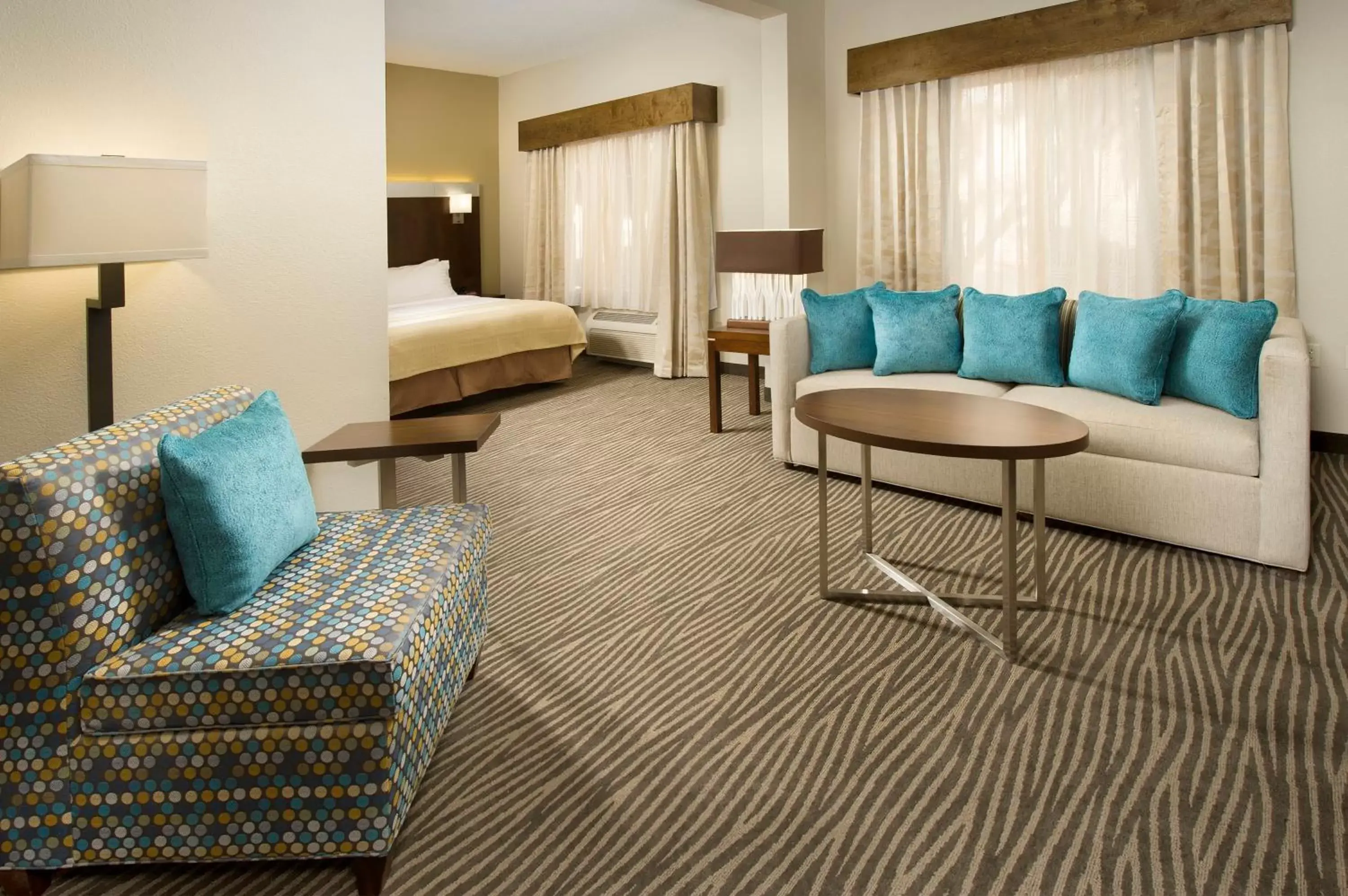 Photo of the whole room, Seating Area in Holiday Inn El Paso Airport, an IHG Hotel