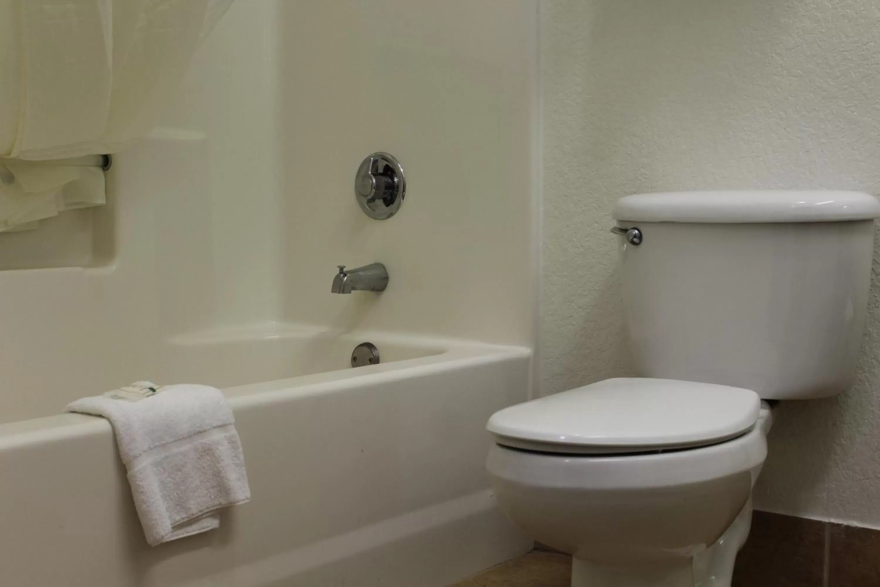 Toilet, Bathroom in Quality Inn Florida City - Gateway to the Keys